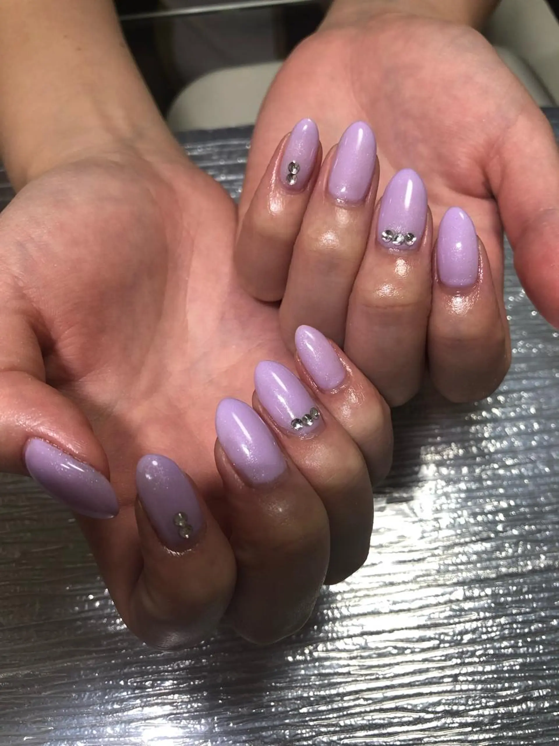 ネイル ストーンネイル ハンドネイル Lokahi NAILのネイルデザイン