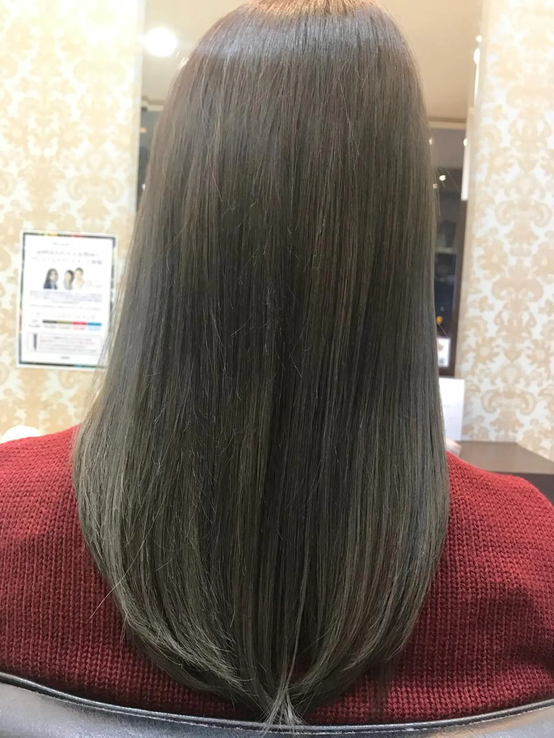 ミディアム カラー ブリーチ ブルーカラー ブルージュ グラデーションカラー グレージュ 大久保 隆蔵のヘアスタイル