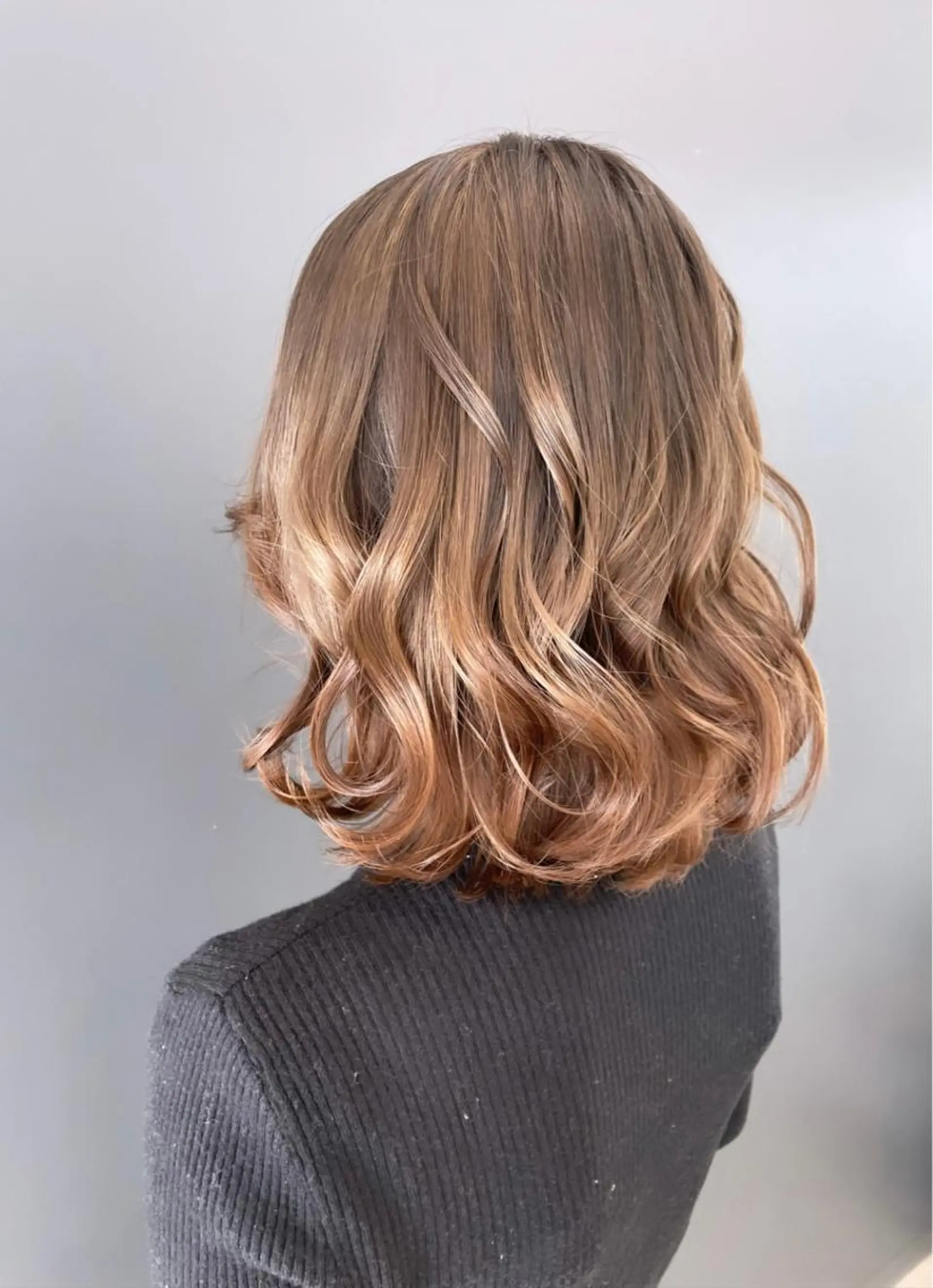 ミディアム カラー ヘアアレンジ ヘアカラー トリートメント like みやびのヘアスタイル