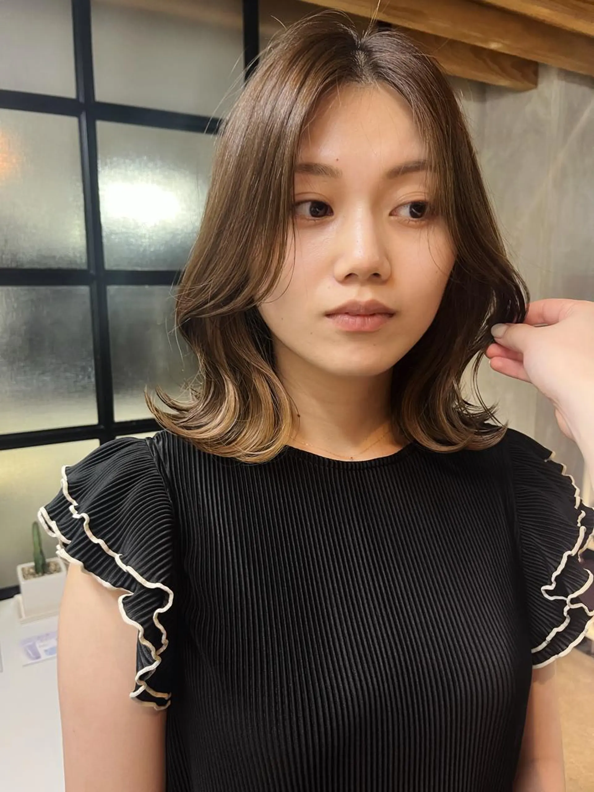 セミロング 髪質改善／縮毛矯正 関根青葉のヘアスタイル