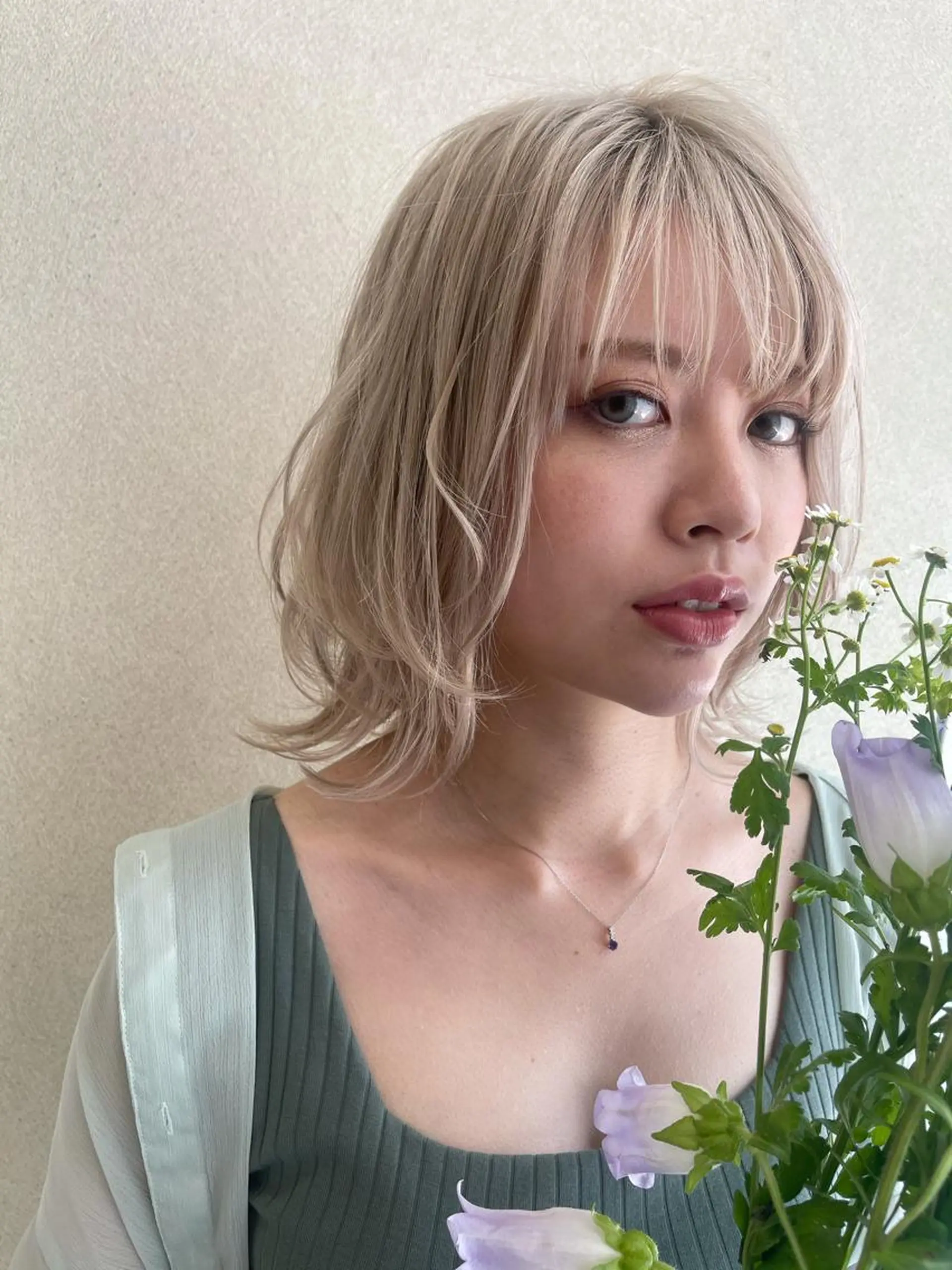 ミディアム パーマ ミディアムパーマ カット ヘアカラー トリートメント 髪質改善/縮毛矯正 /ブリーチ矯正/岡部のヘアスタイル