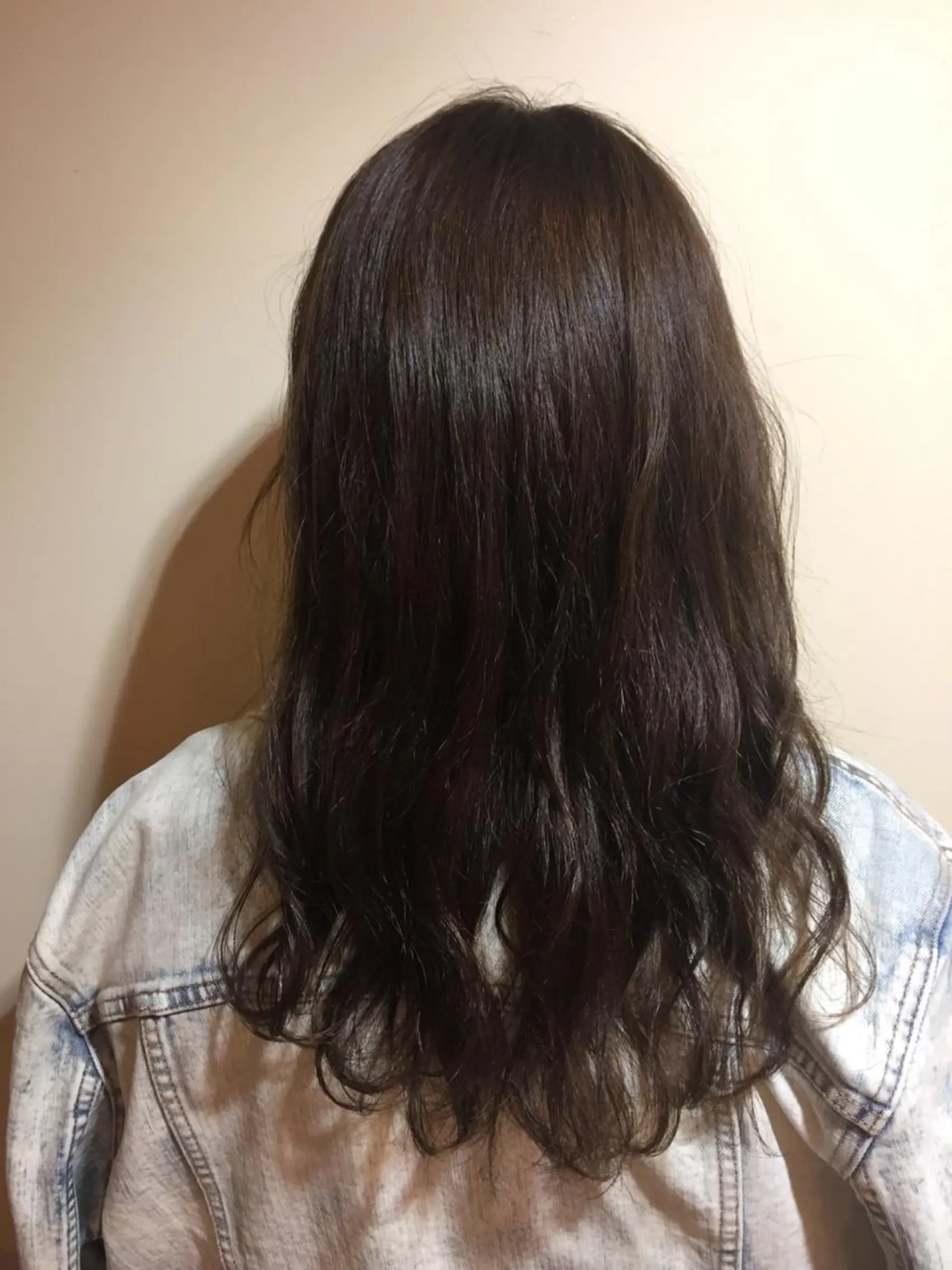 セミロング カラー カット ヘアカラー パーマ 加藤 綾華のヘアスタイル