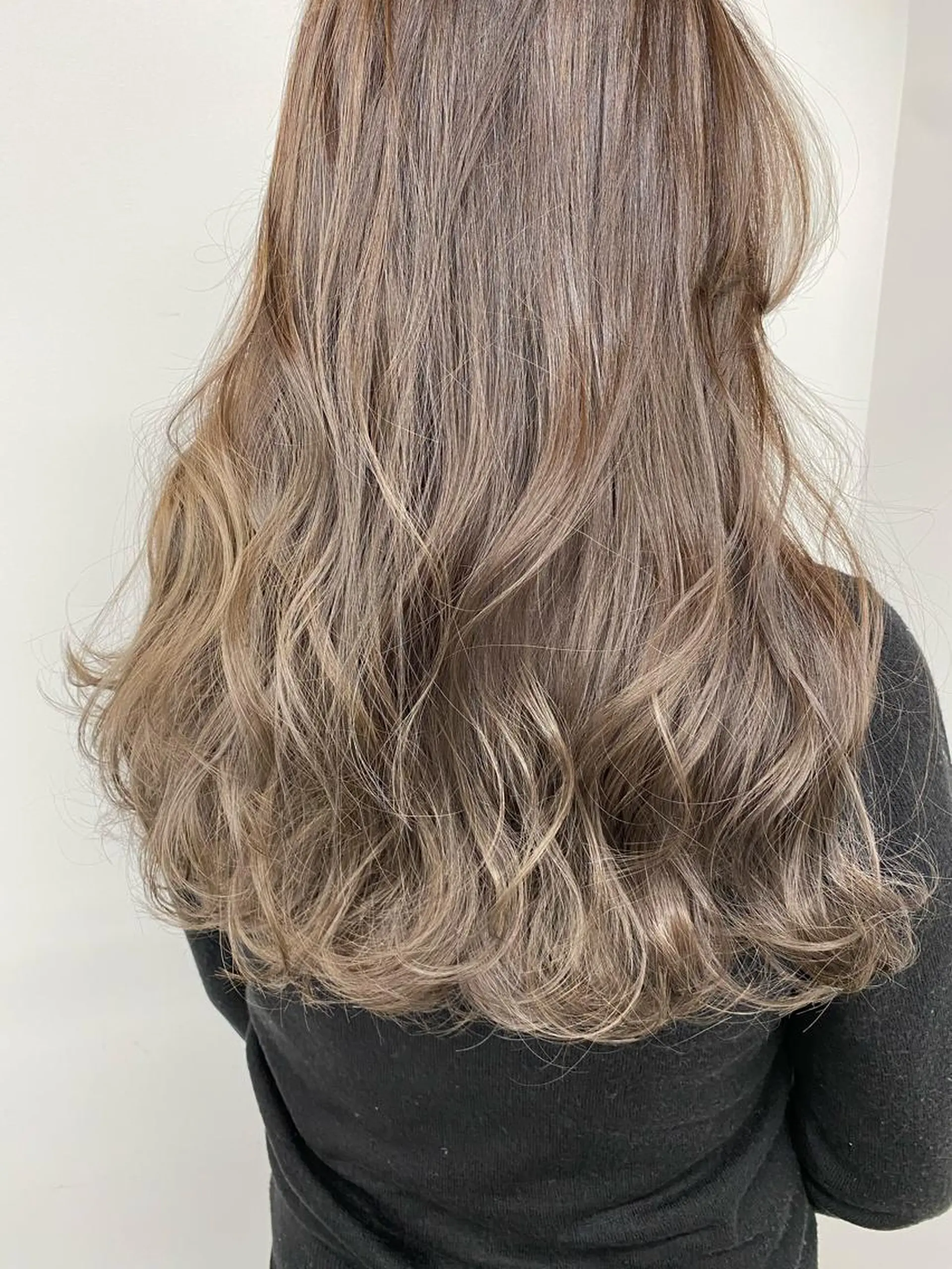 ロング カラー カット ヘアカラー トリートメント ✨大人韓国レイヤー ✨吉原 潤✨のヘアスタイル