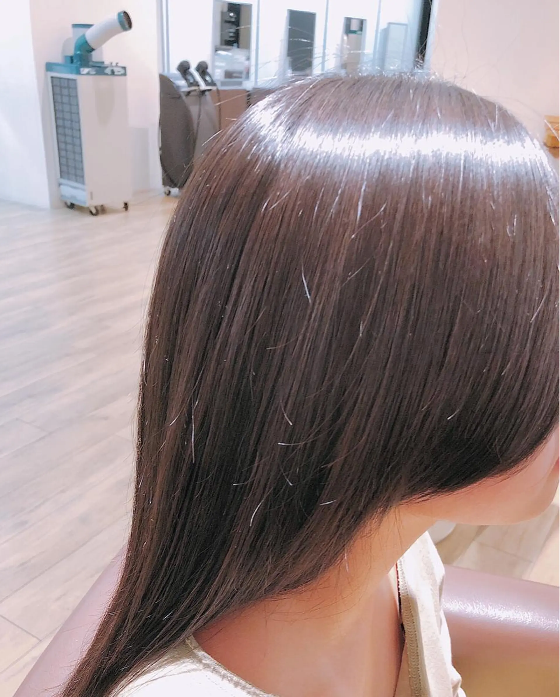 ロング 縮毛矯正 XXXY'S Color Flip所属・小宮 真理奈のヘアスタイル