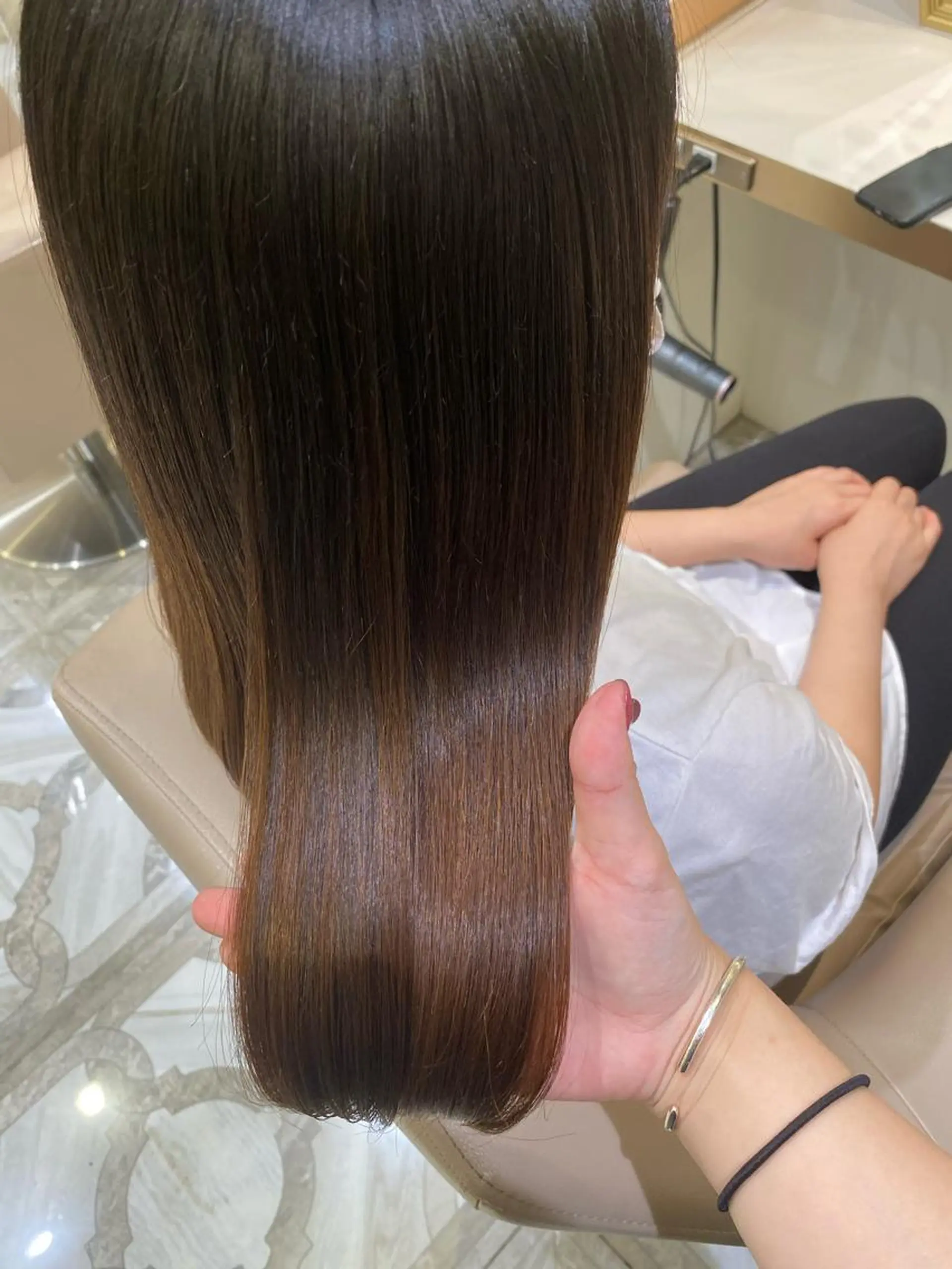 セミロング パーマ カット 縮毛矯正 💙美髪救世主💙 関華蓮のヘアスタイル