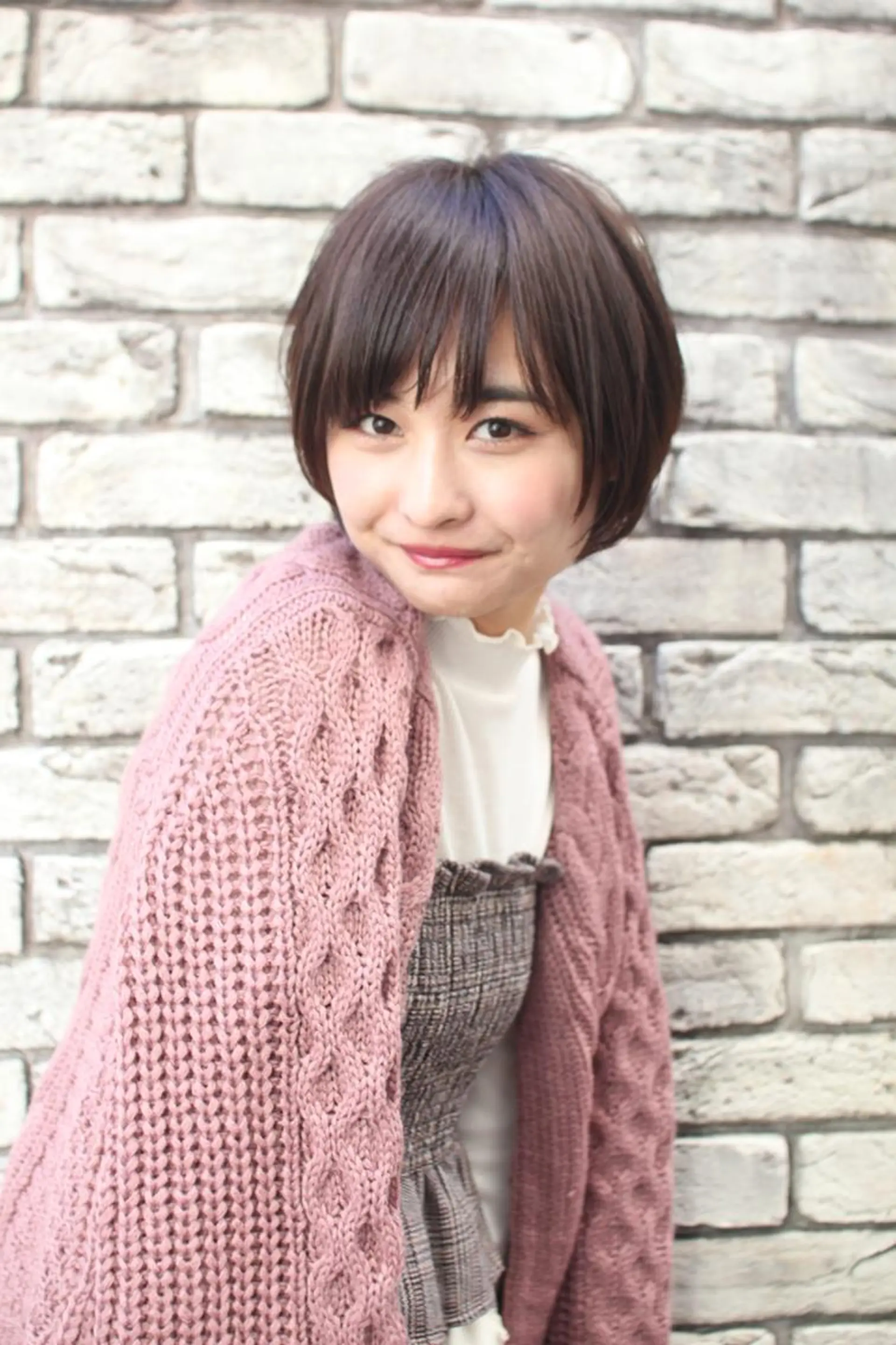 ショート カラー 羽田 ひろむのヘアスタイル