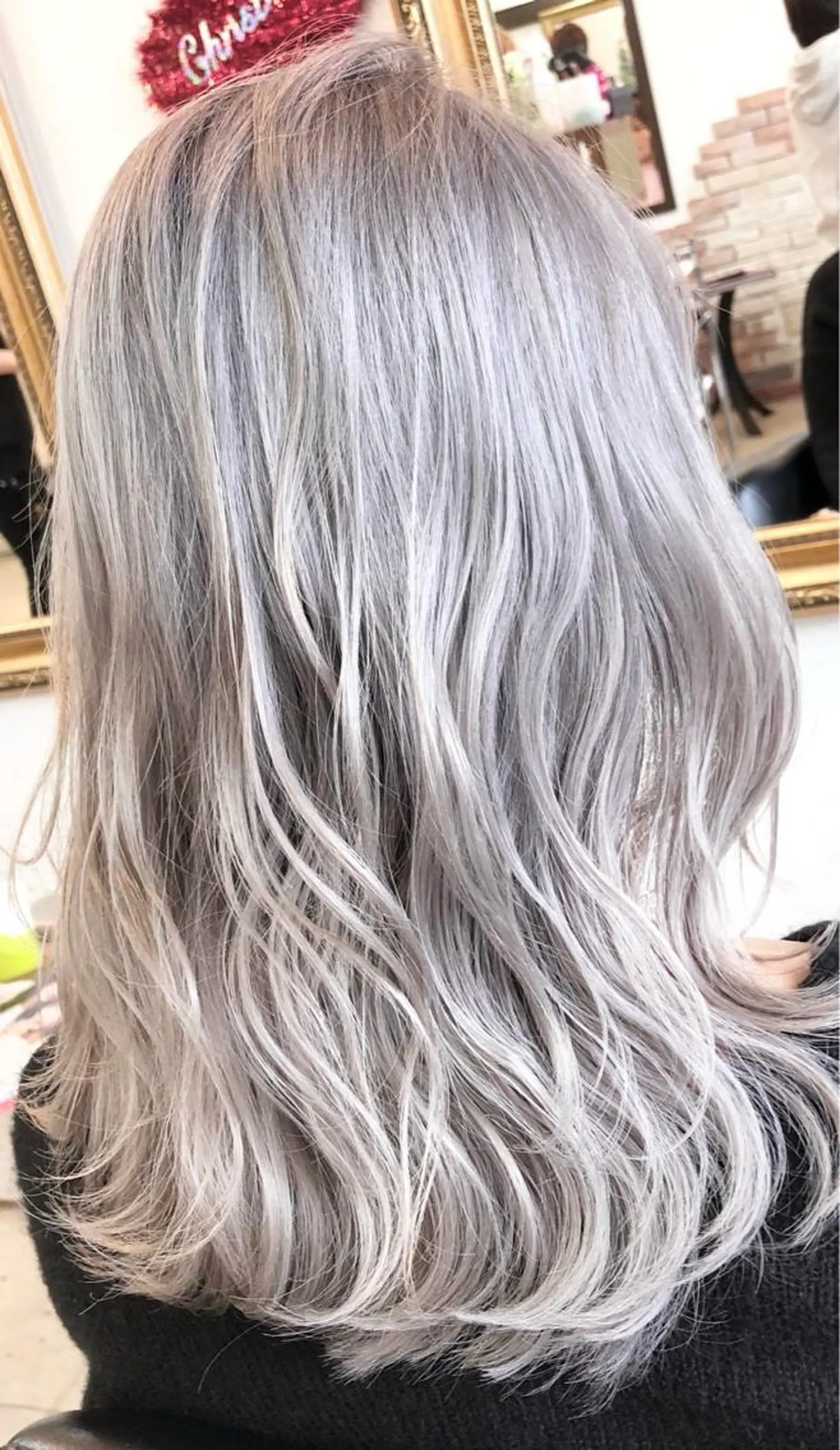 セミロング カラー グレージュ 最高峰の技術力☆ 樋口健人のヘアスタイル