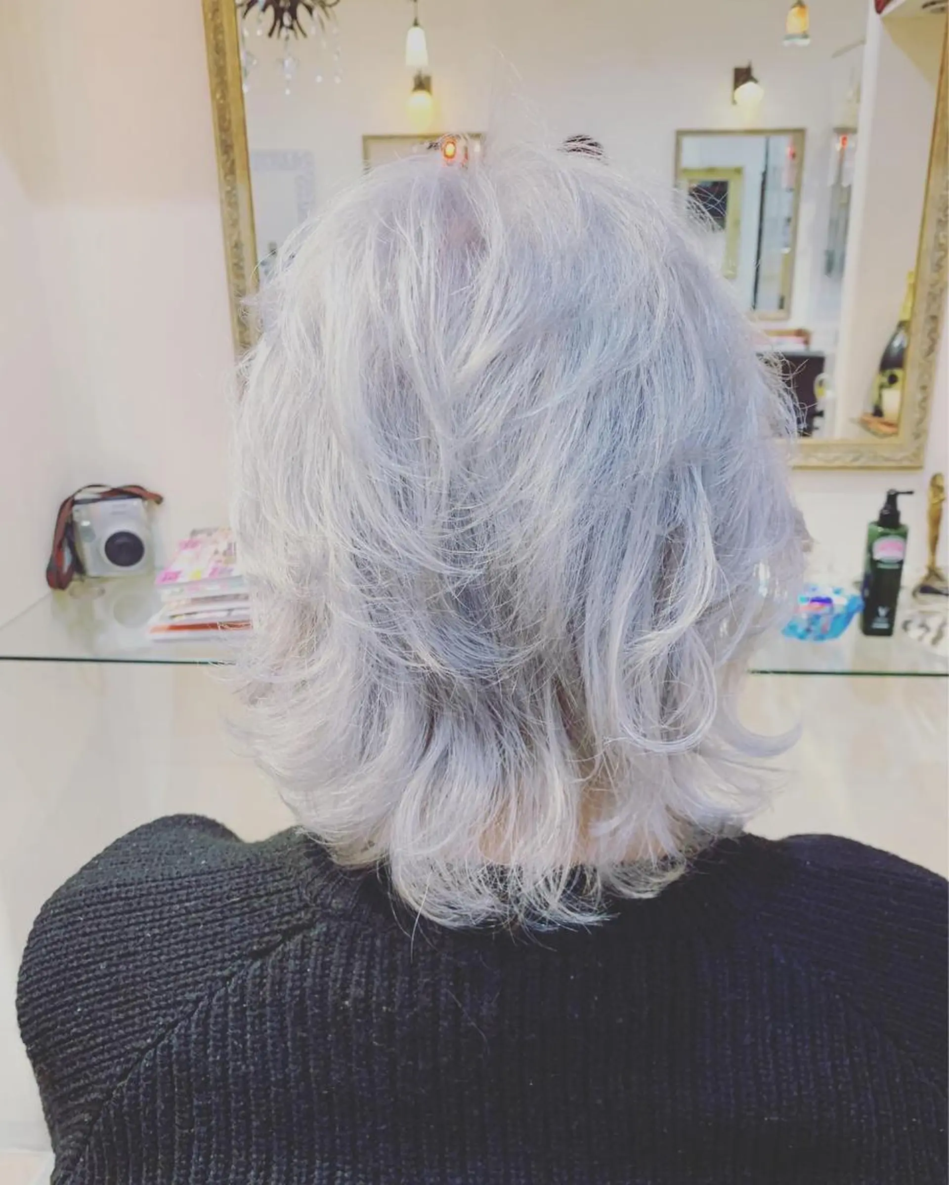 ミディアム カラー パーマ メンズ メンズブリーチ ブリーチ シルバー エアウェーブ HAIR LA COUPE所属・佐藤 俊夫のヘアスタイル