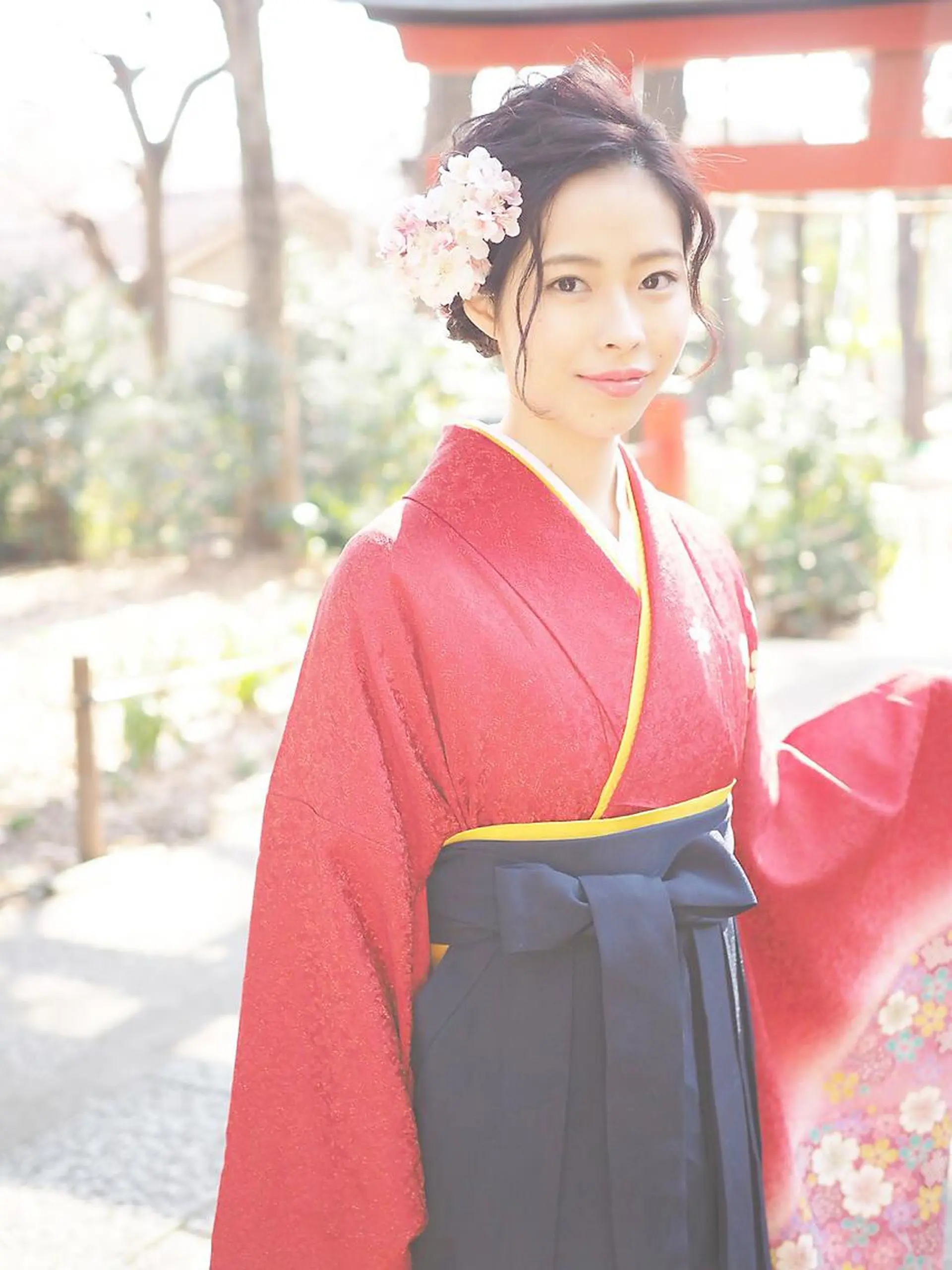 ロング カラー ヘアアレンジ 卒業式のヘアスタイル neolive emのヘアスタイル