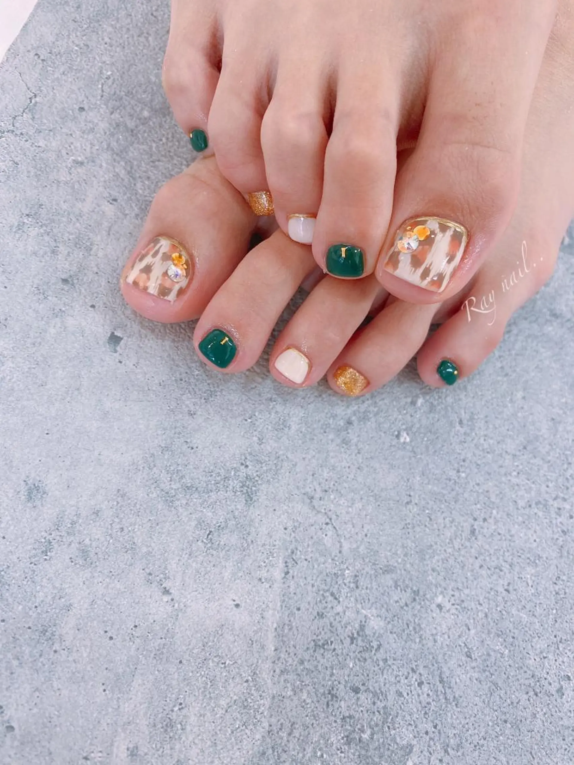 ネイル フットネイル nail salon  ∞ mikanal ∞所属・nailsalon ∞ ﾐｶﾅﾙ ∞のネイルデザイン