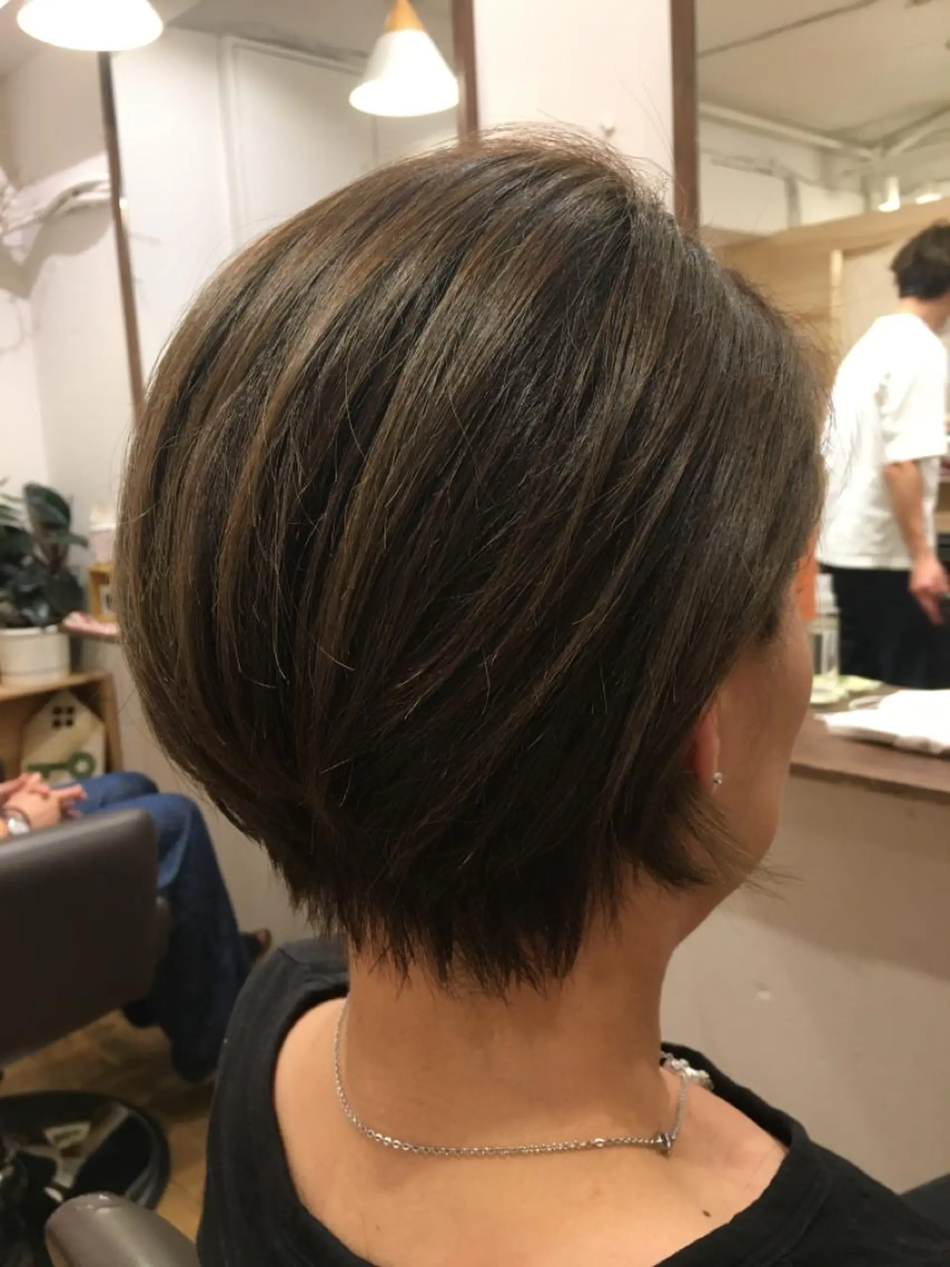 ショート ボブ arbre所属・安藤 芽衣のヘアスタイル