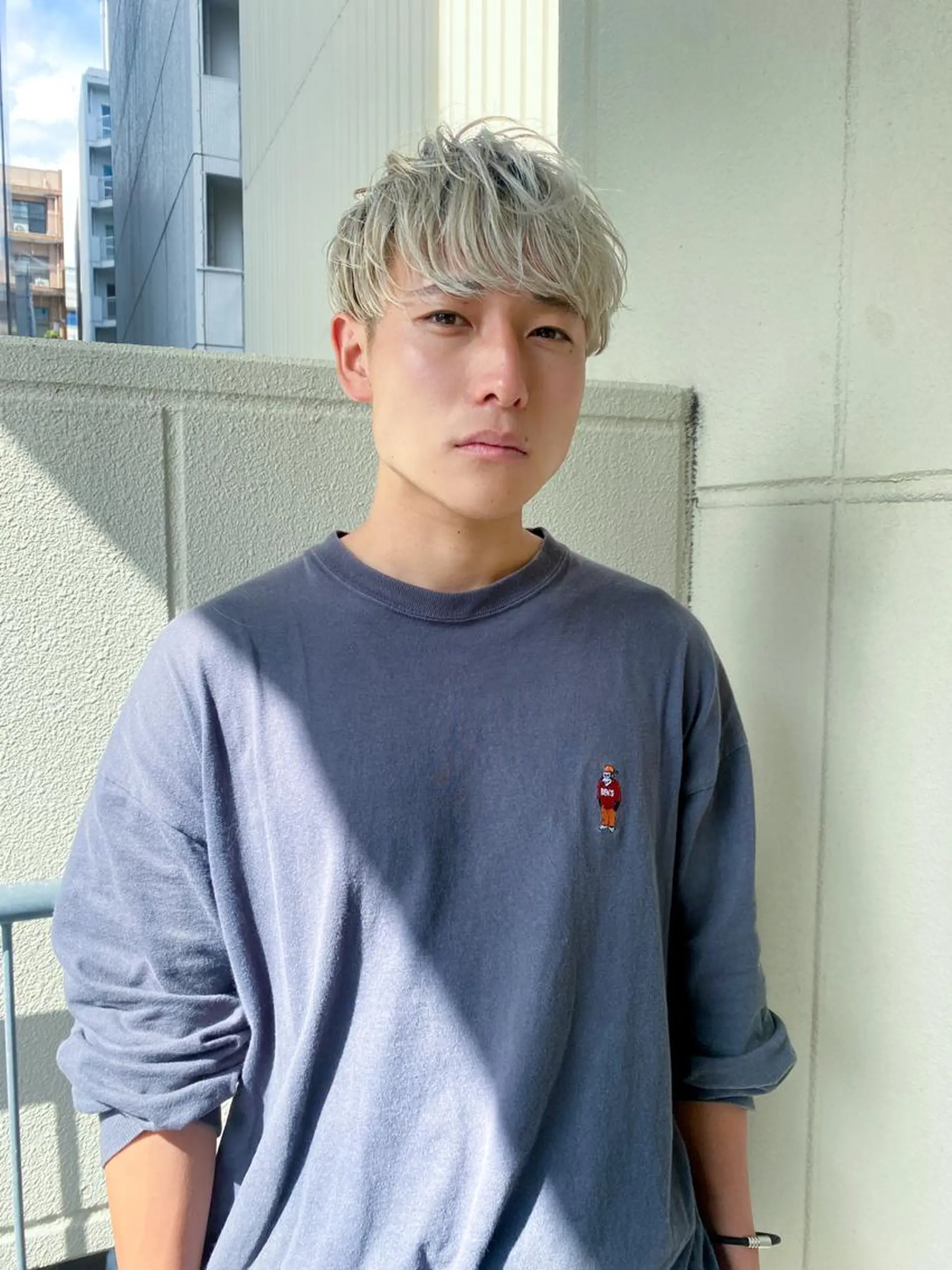 ショート カラー メンズ メンズブリーチ マッシュ ツーブロック 刈り上げ ブリーチ ボブ/レイヤー/ メンズ/池澤慎人のヘアスタイル