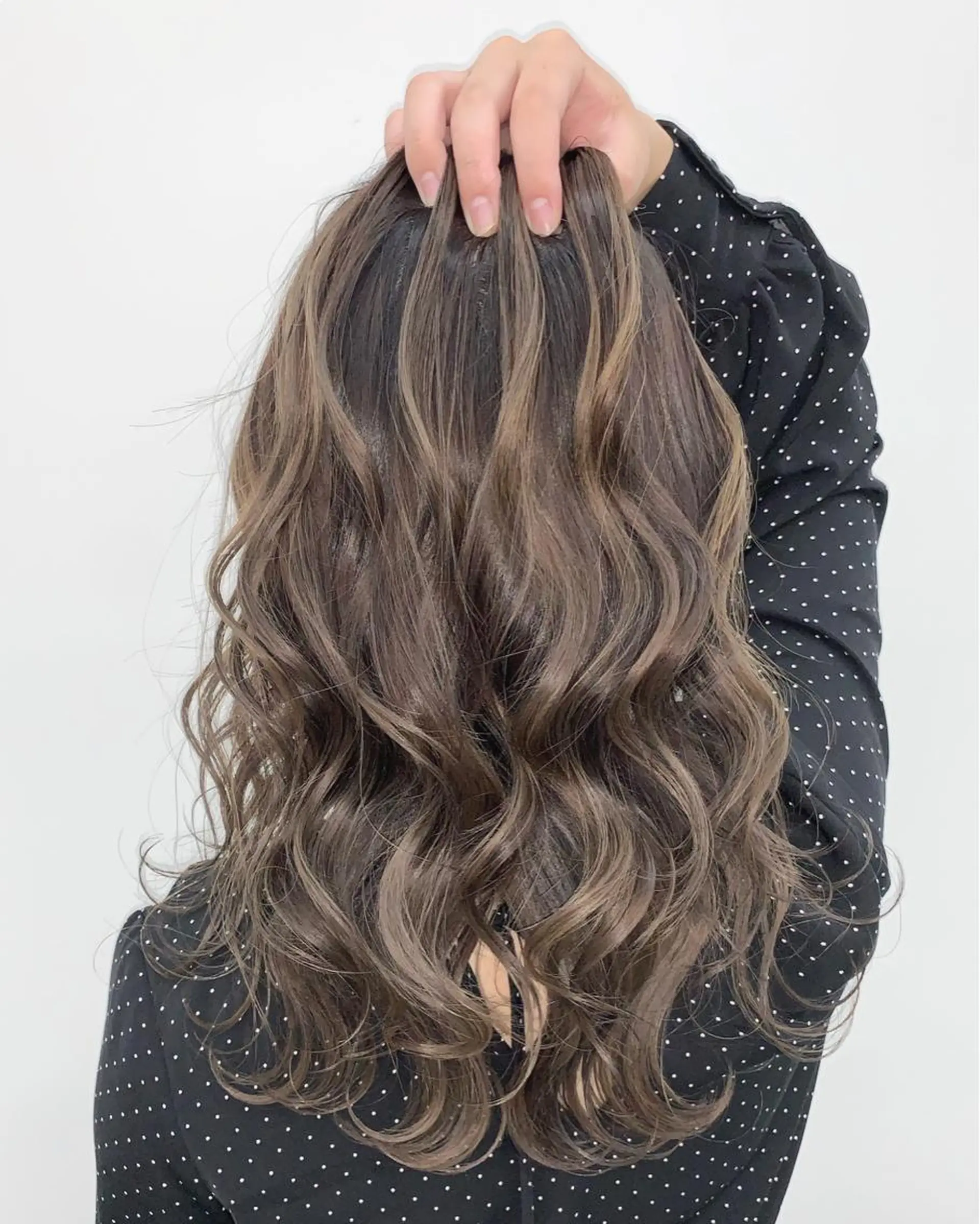 カラー バレイヤージュ LINOET NAGOYA所属・中川 来紀のヘアスタイル