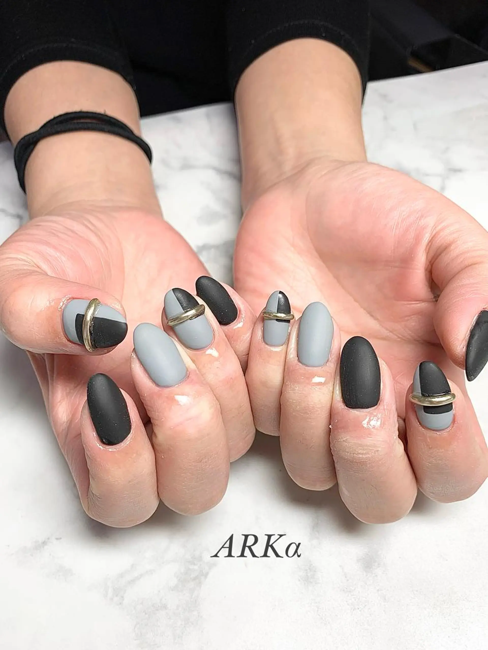ミディアム ネイル ミラーネイル ハンドネイル Nailsalon ARKαのネイルデザイン