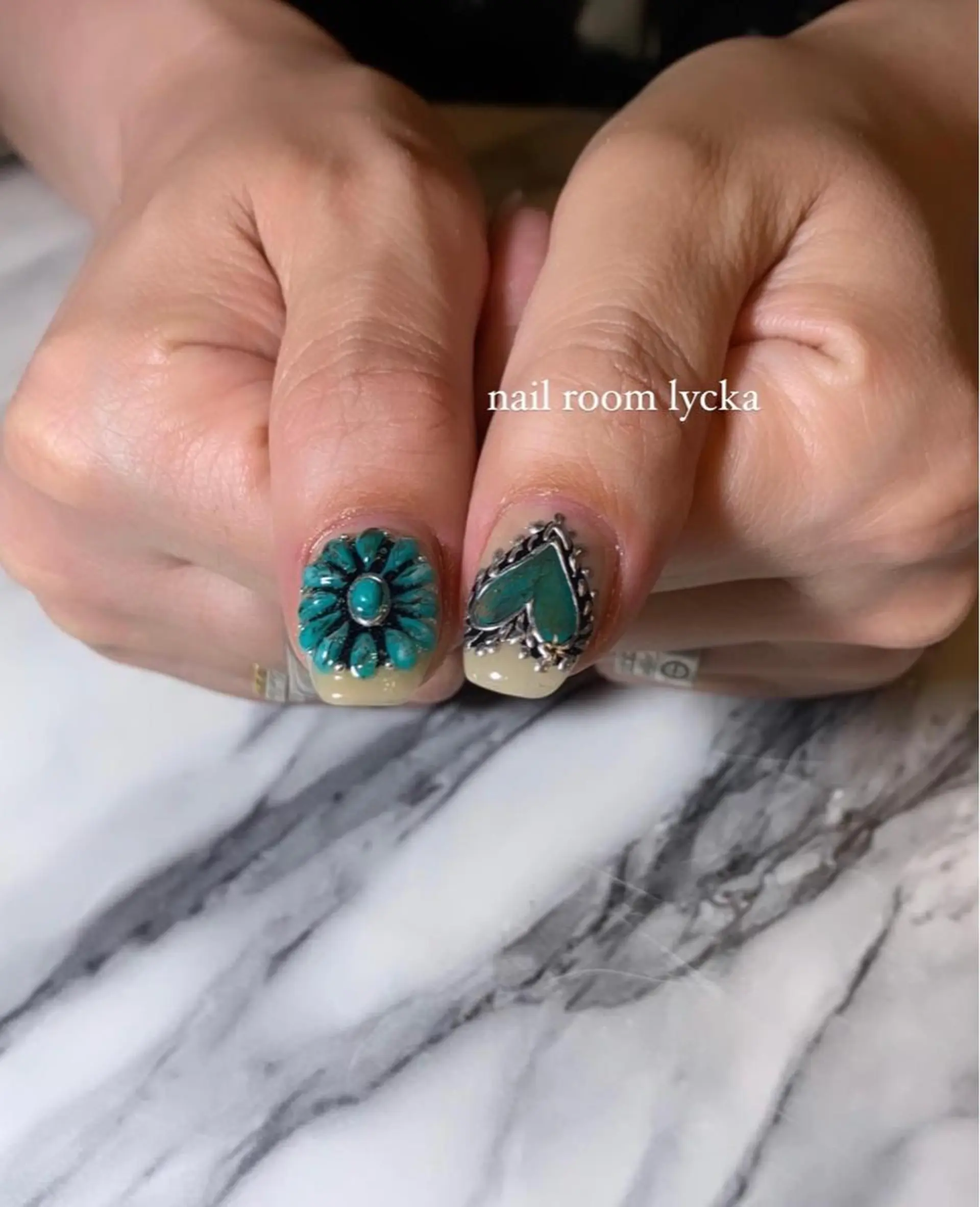 ネイル ﾈｲﾙﾙｰﾑﾘｯｶ 𝐦𝐚𝐲𝐮のネイルデザイン