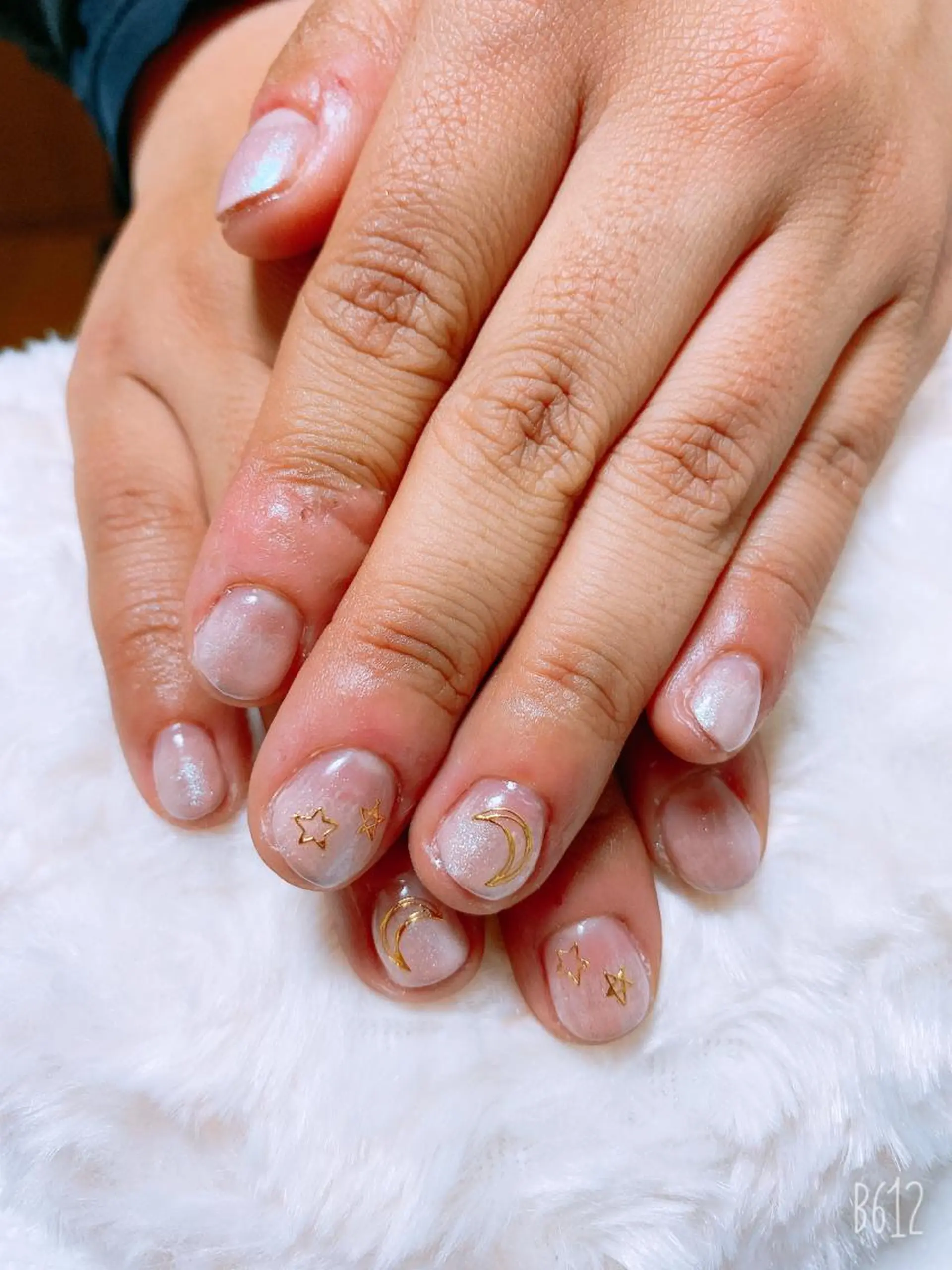 ネイル The Best Beauty受付担当のヘアスタイル