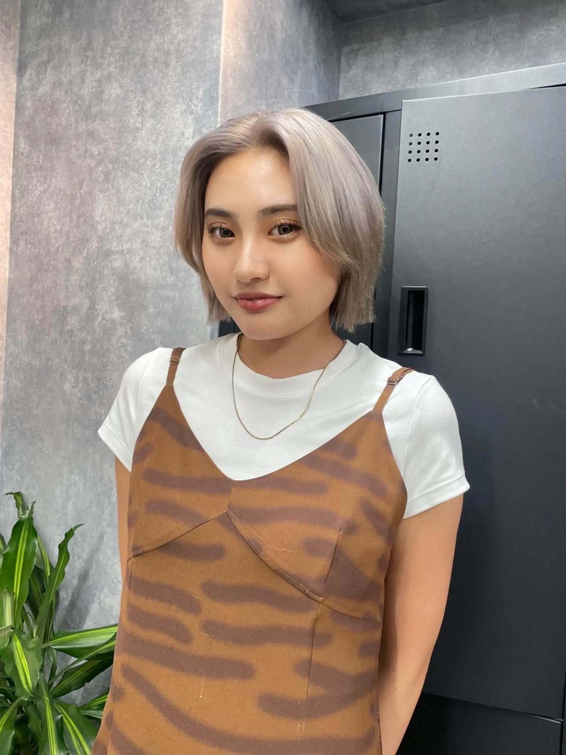 ショート カラー 宮城 ほのかのヘアスタイル