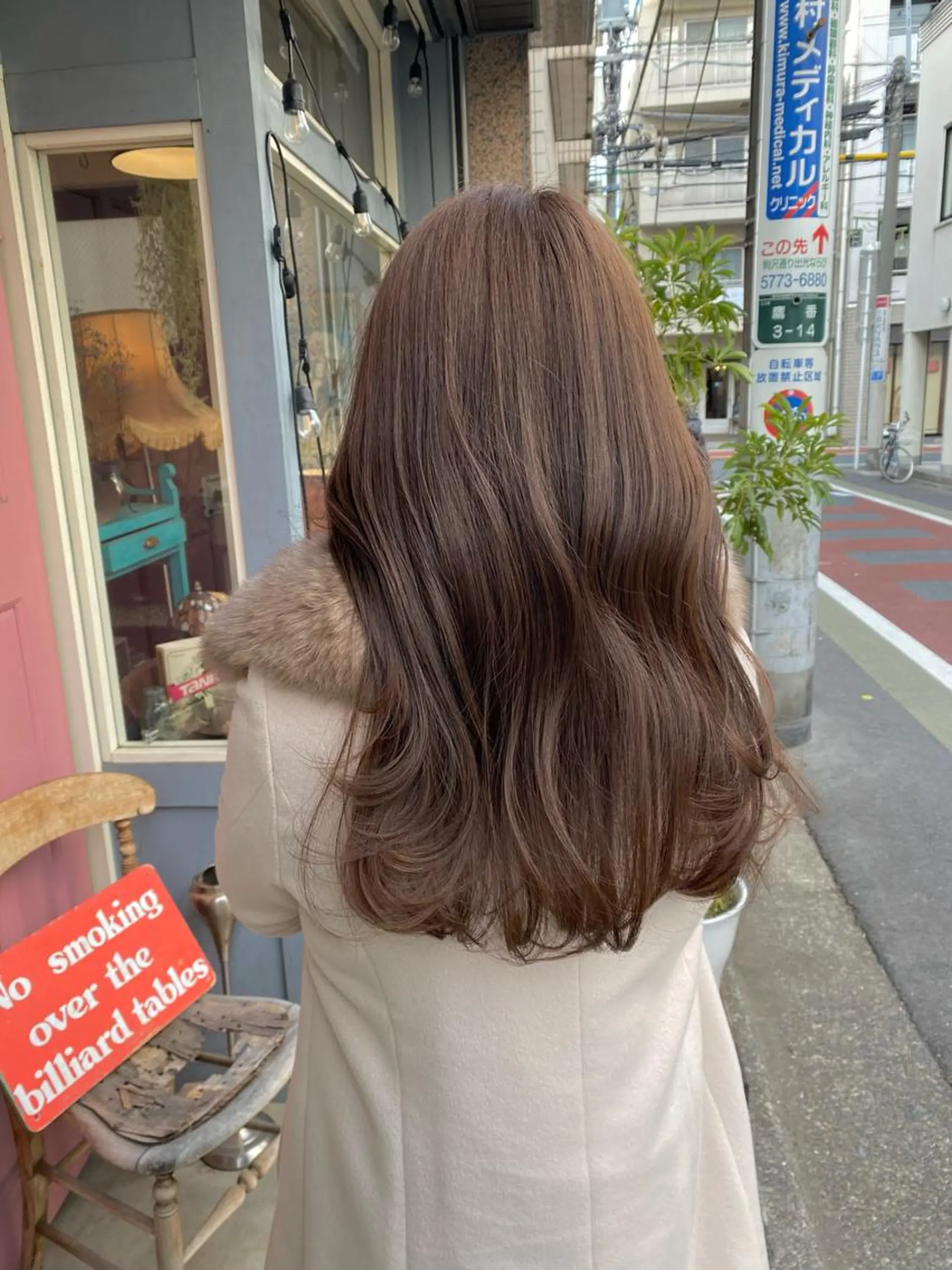 ロング カラー 顔まわりレイヤー レイヤーカット カット ヘアカラー トリートメント ヤスザトアヤノ ／レイヤー／オリーブのヘアスタイル
