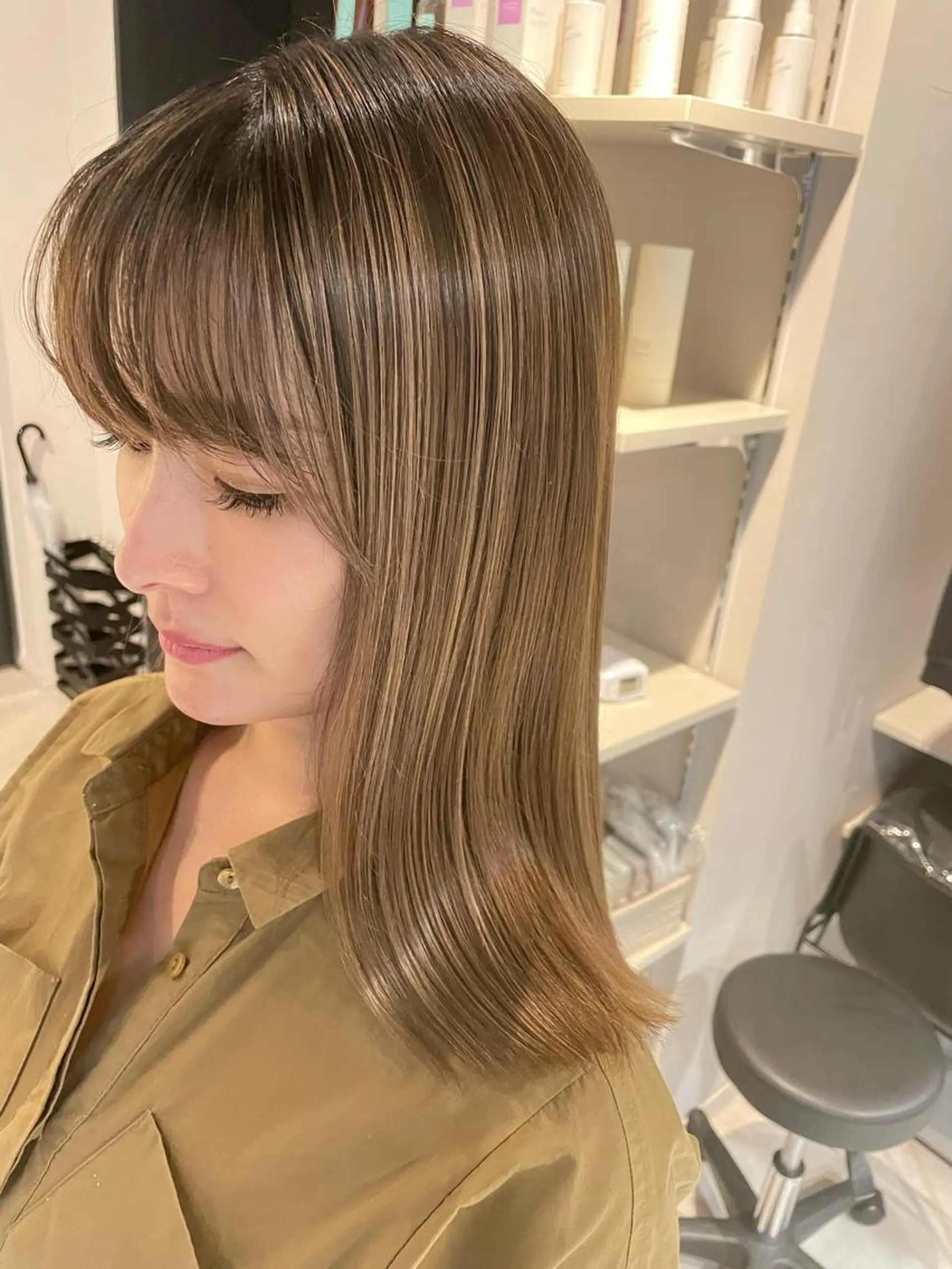 ミディアム カラー ハイライトカラー ハイライト ブリーチ👩‍🦳/ ‪✂︎MANAMIのヘアスタイル