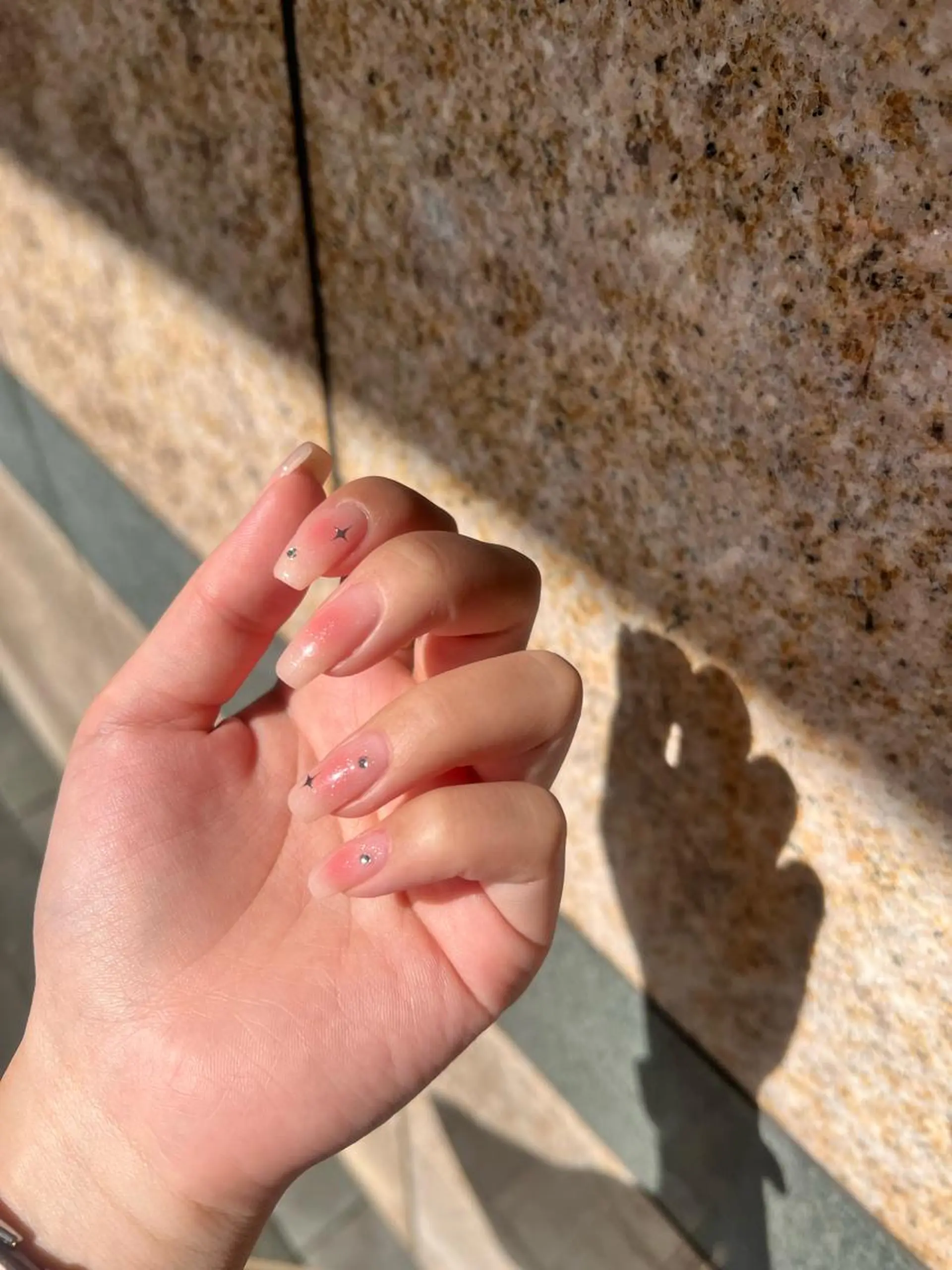 セミロング ネイル ハンドネイル each所属・𝐞𝐚𝐜𝐡 nanami🩰のネイルデザイン