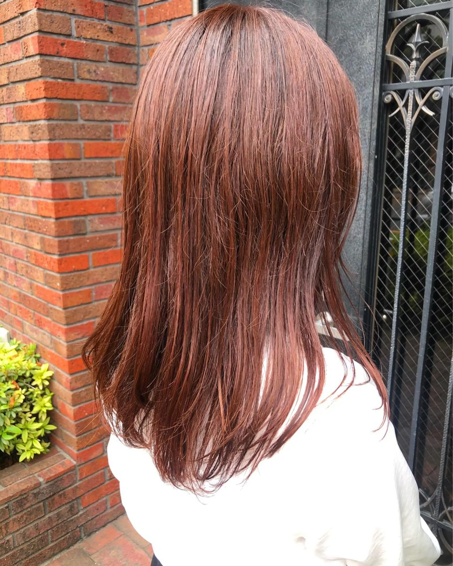 ミディアム カラー 🩰オリーブ/ ベージュ松本咲花🩰のヘアスタイル