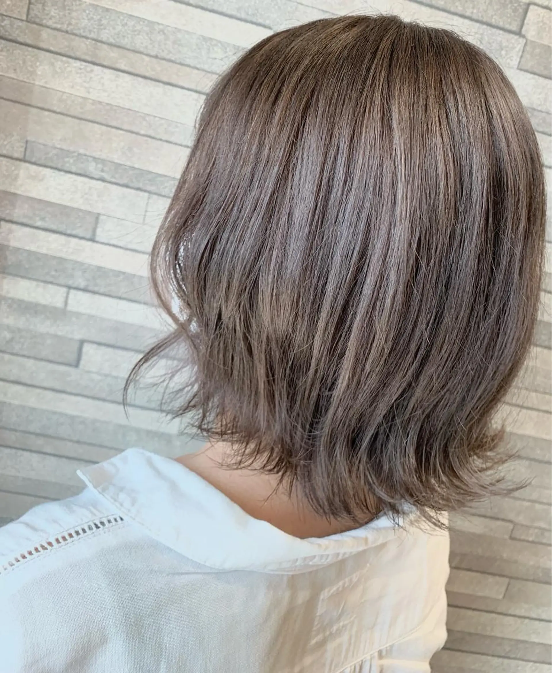 ショート カラー グレージュ インナーカラー パープルカラー シルバー シルバーグレージュ Gain所属・Gain Nanamiのエステ・リラクイメージ