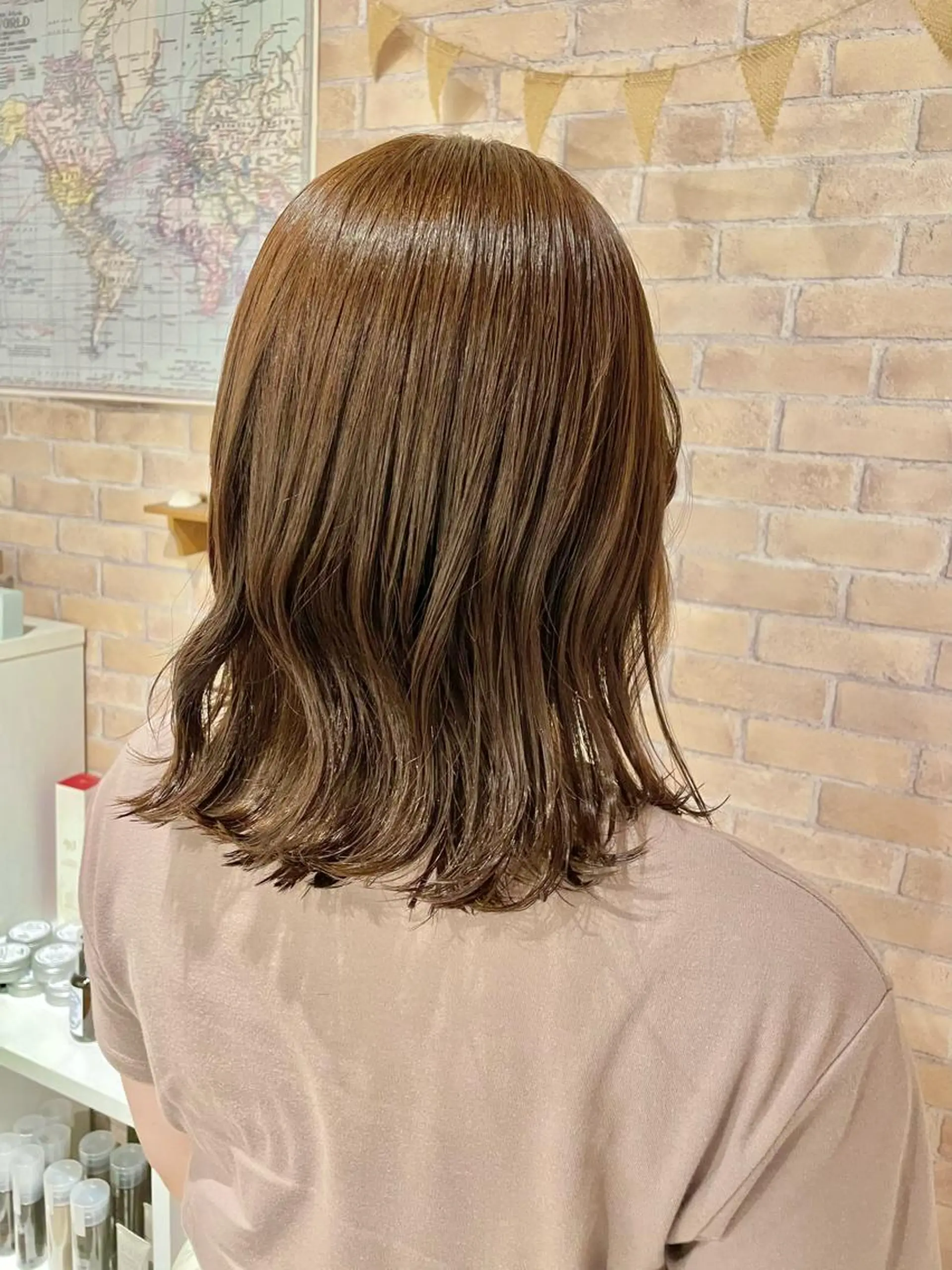カラー ベージュカラー ヘアカラー 西野 衣織のヘアスタイル