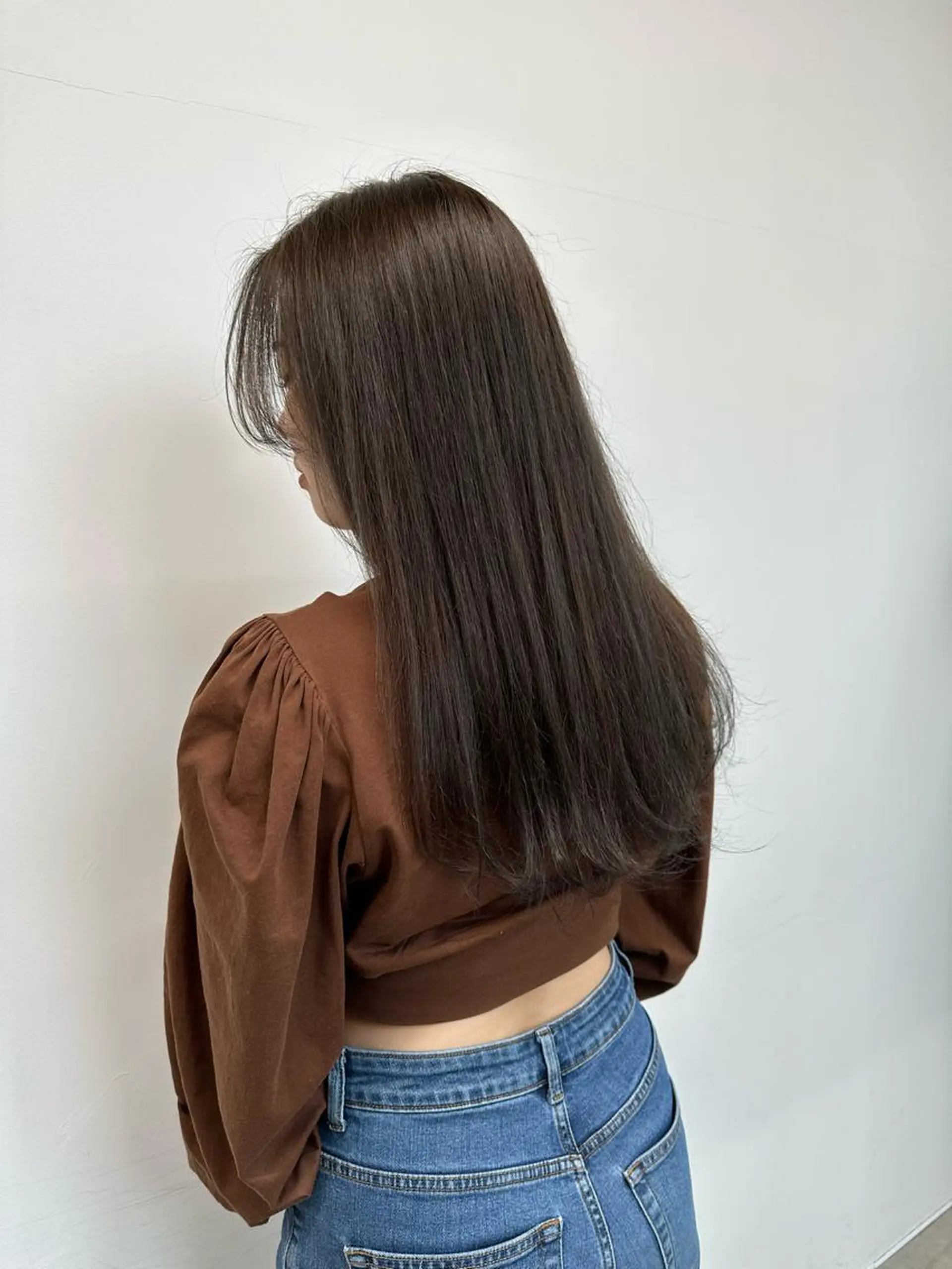 セミロング カラー yuika .のヘアスタイル