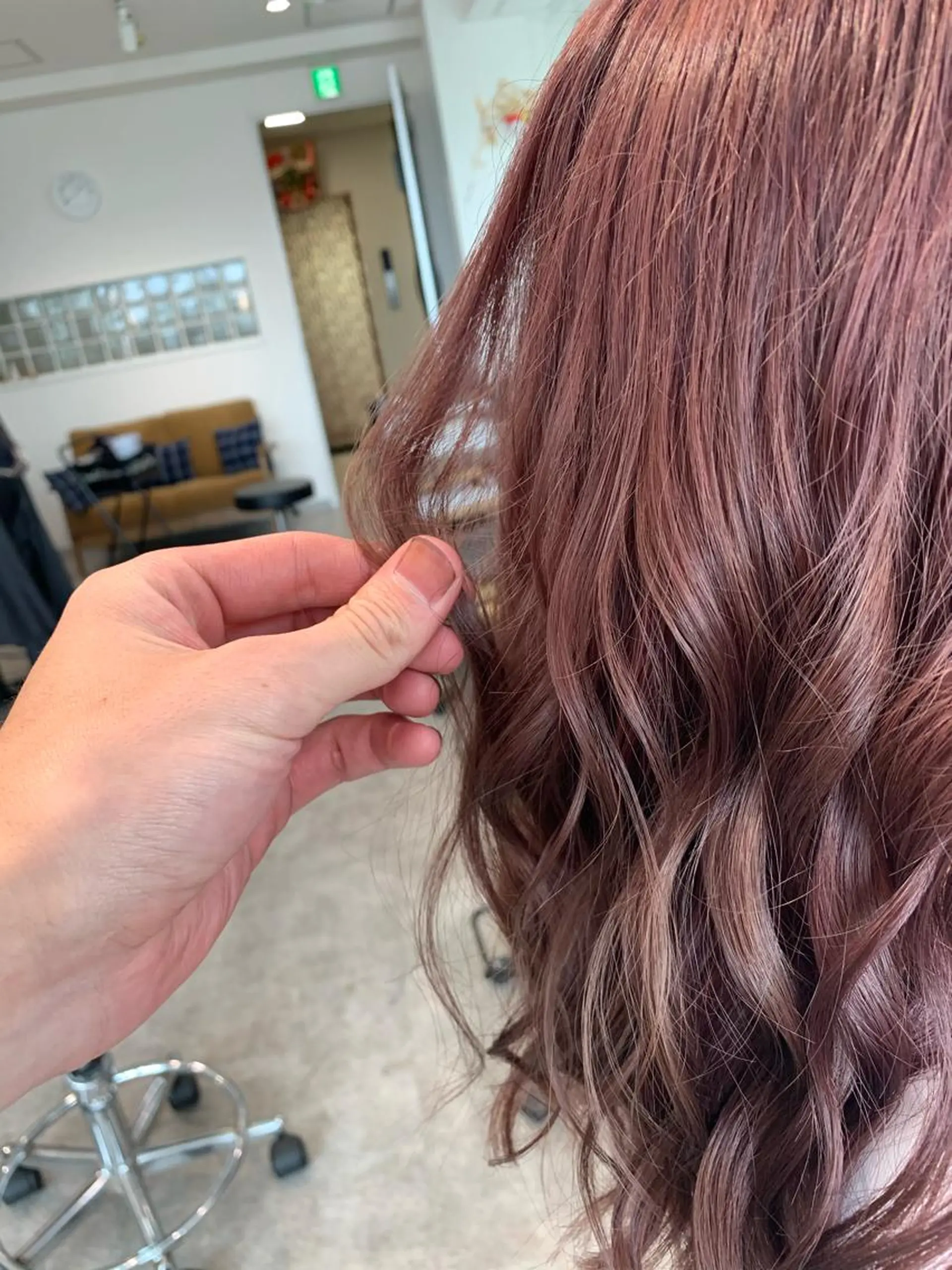 ミディアム カット トリートメント ヨシミ カズヤのヘアスタイル