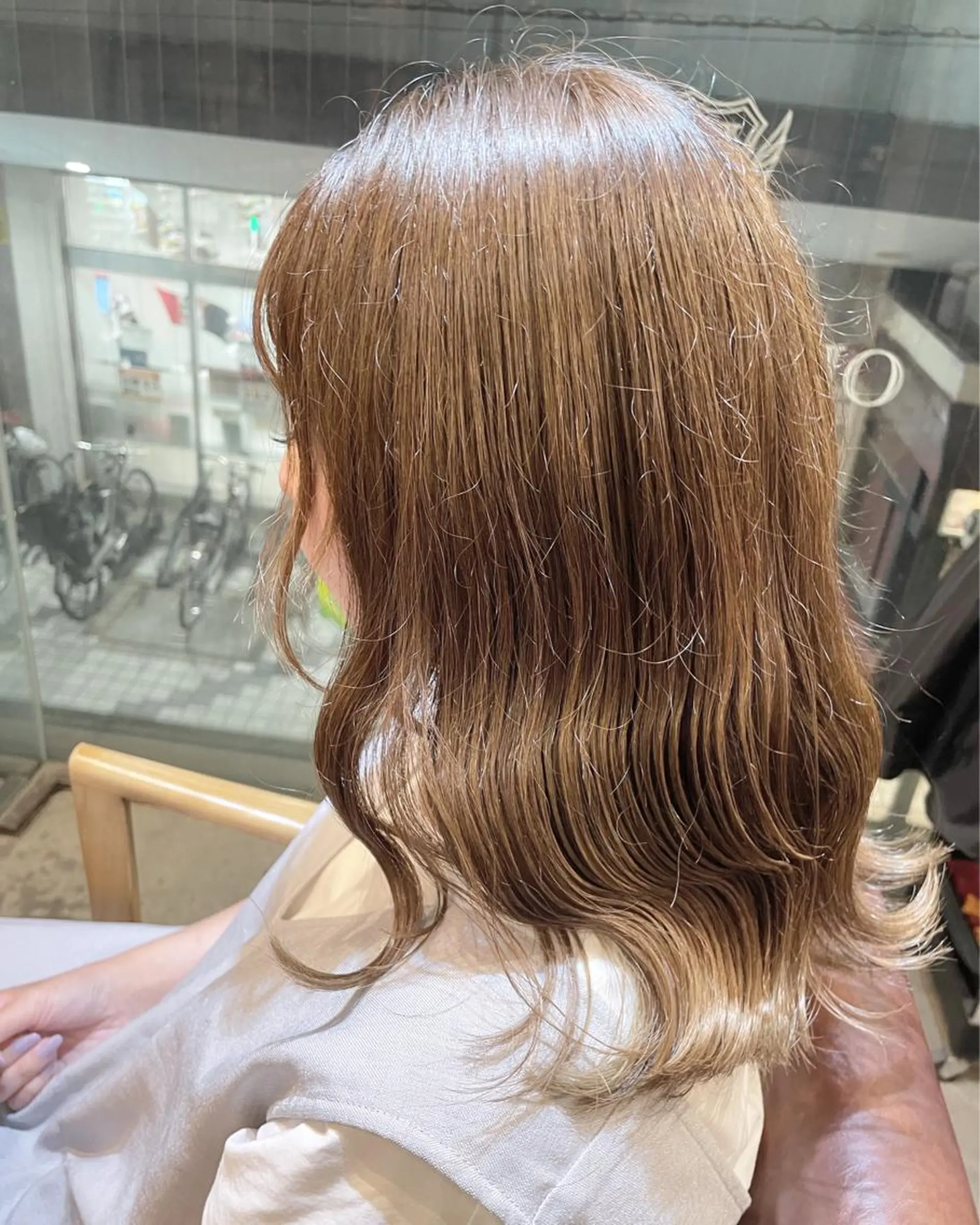 セミロング カラー ヘアアレンジ Levi所属・梶山 真緒のヘアスタイル