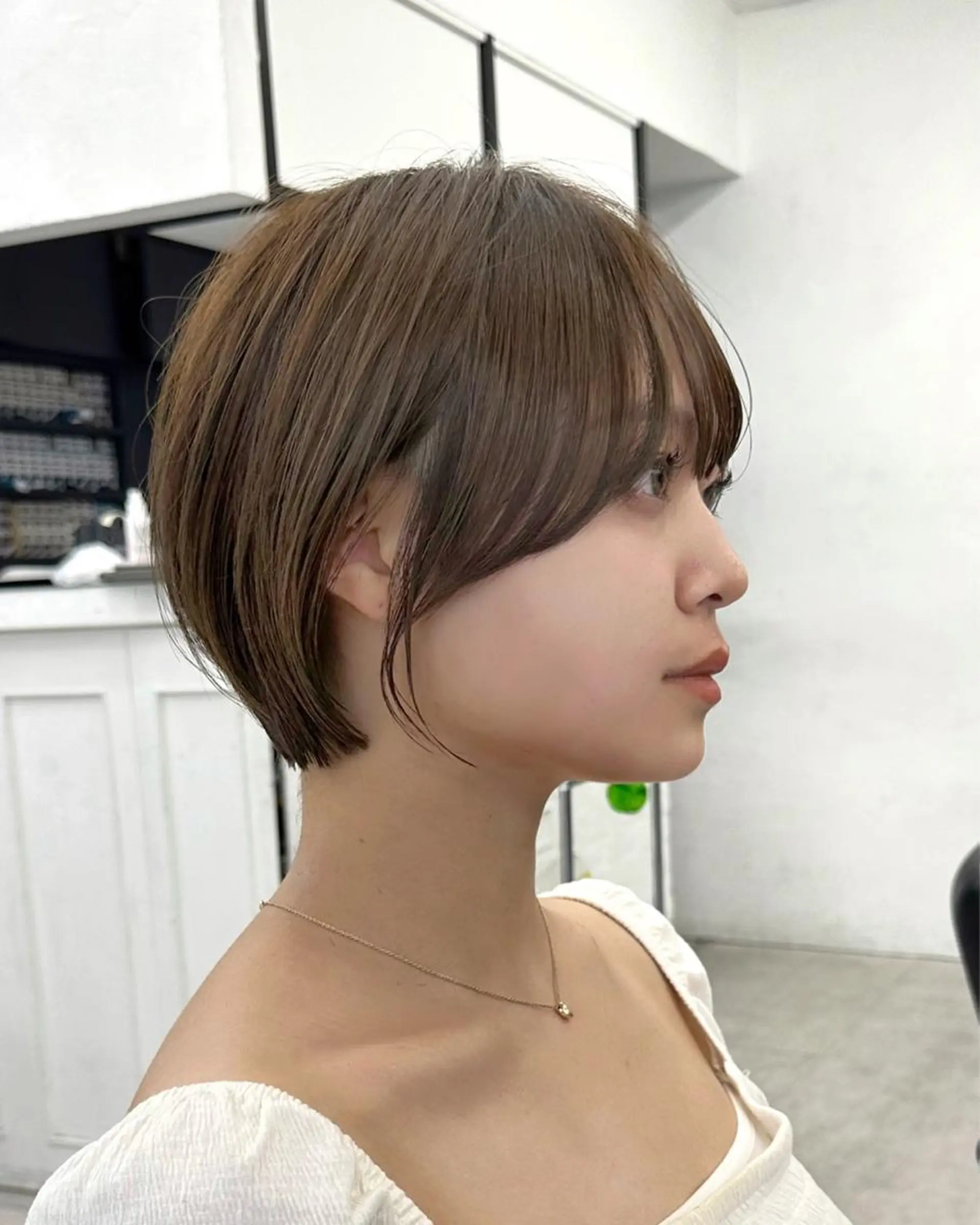 ショート ショートヘア くすみカラー、大場猛のヘアスタイル