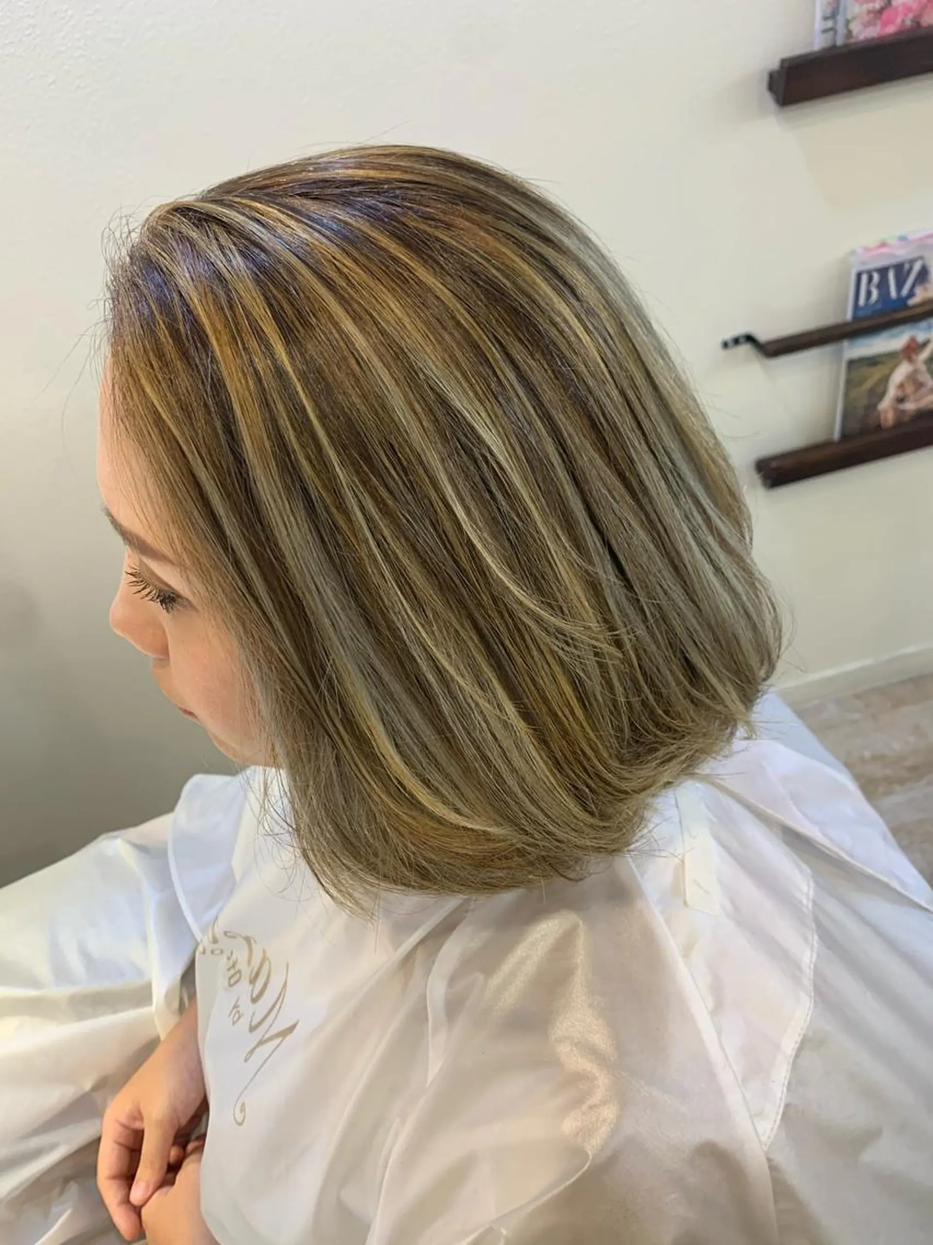 ショート カラー Zinaセントラル所属・須田 ゆかりのヘアスタイル