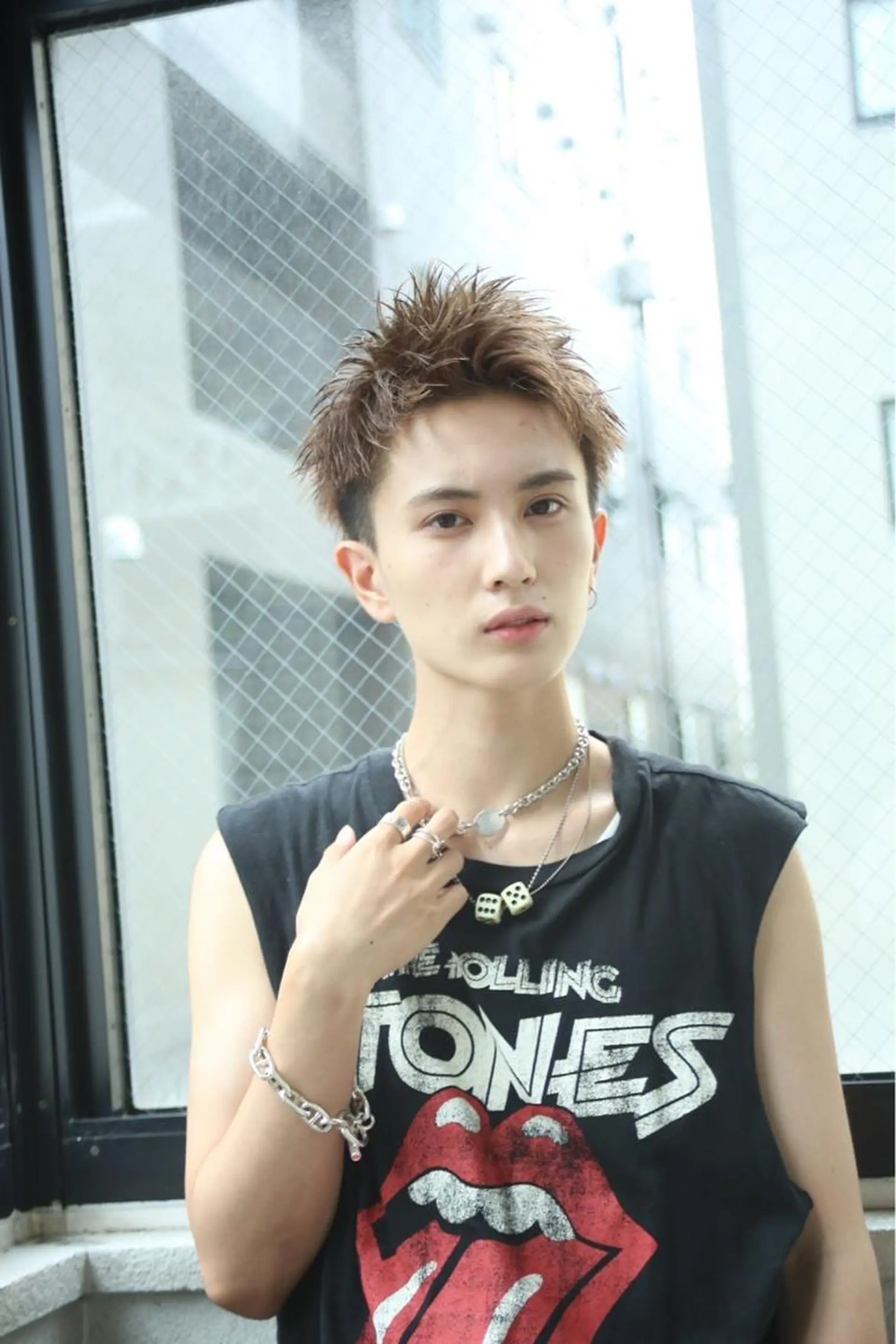 ショート カラー パーマ メンズ モヒカン スパイキーショート ショートヘア カット トリートメント ヘアセット 森下 佑大のヘアスタイル