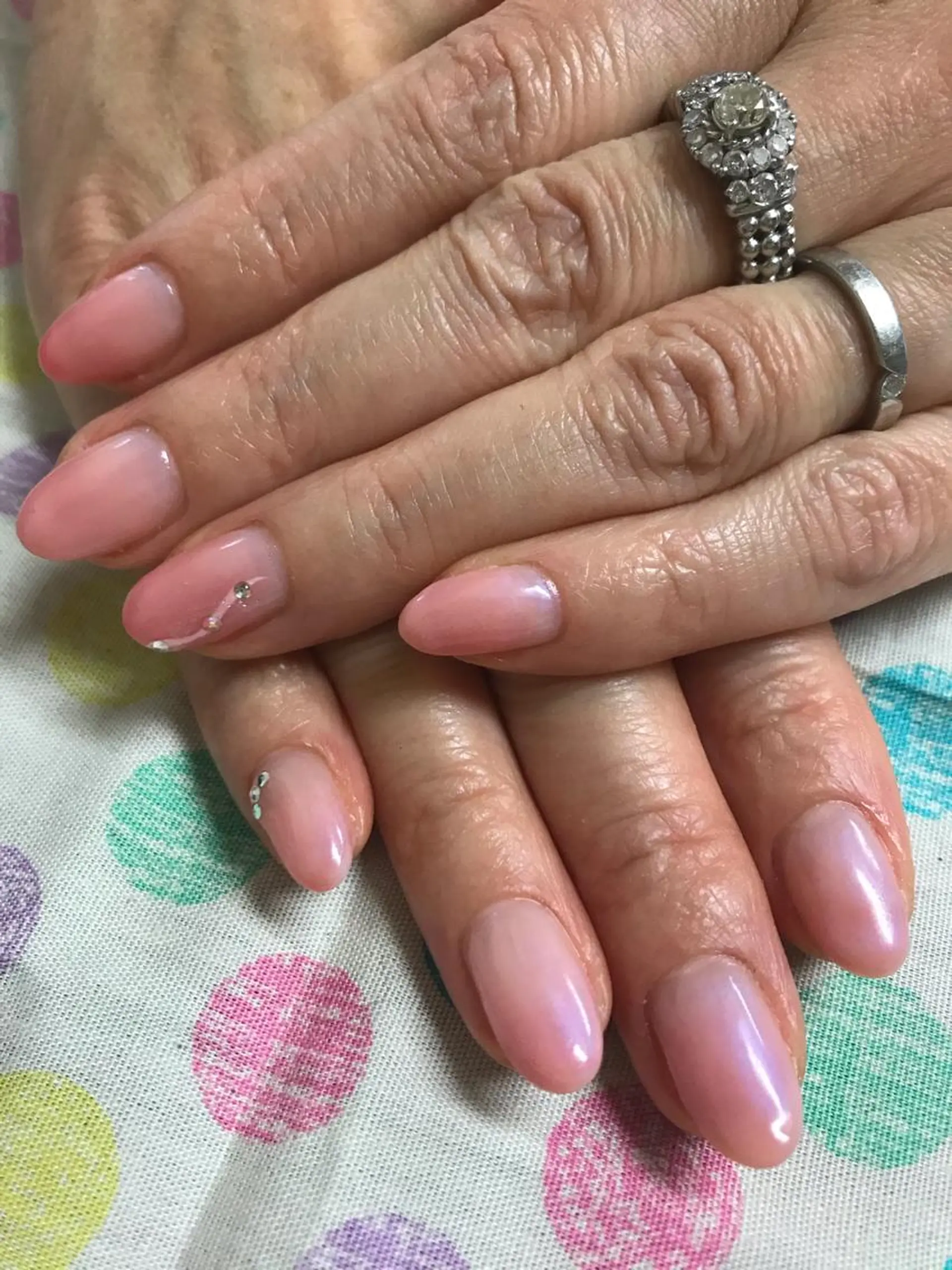 ネイル ハンドネイル みんなの店所属・仲谷 つかさのエステ・リラクイメージ