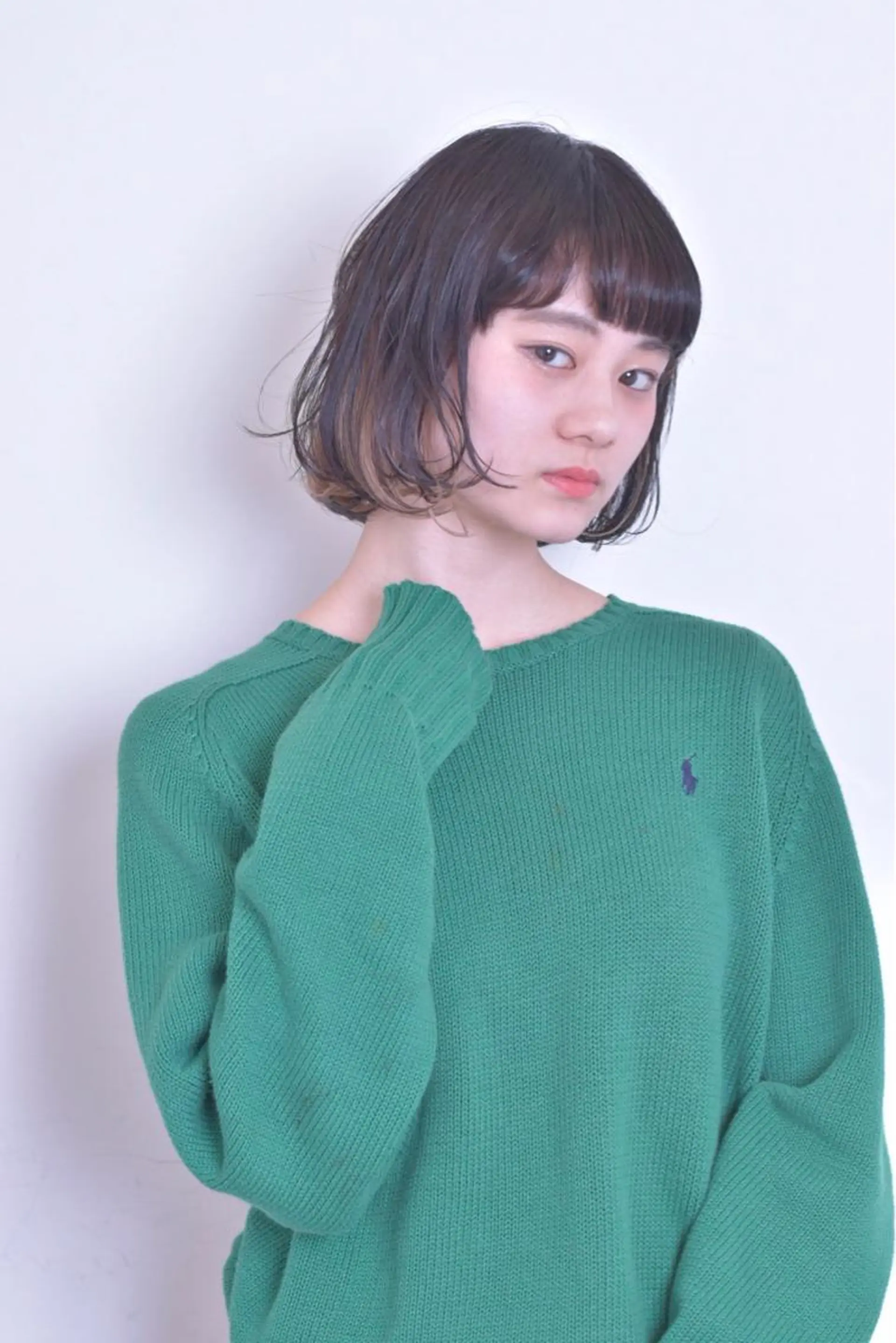 ミディアム クロスパーマ× 透明感カラー✂︎のヘアスタイル