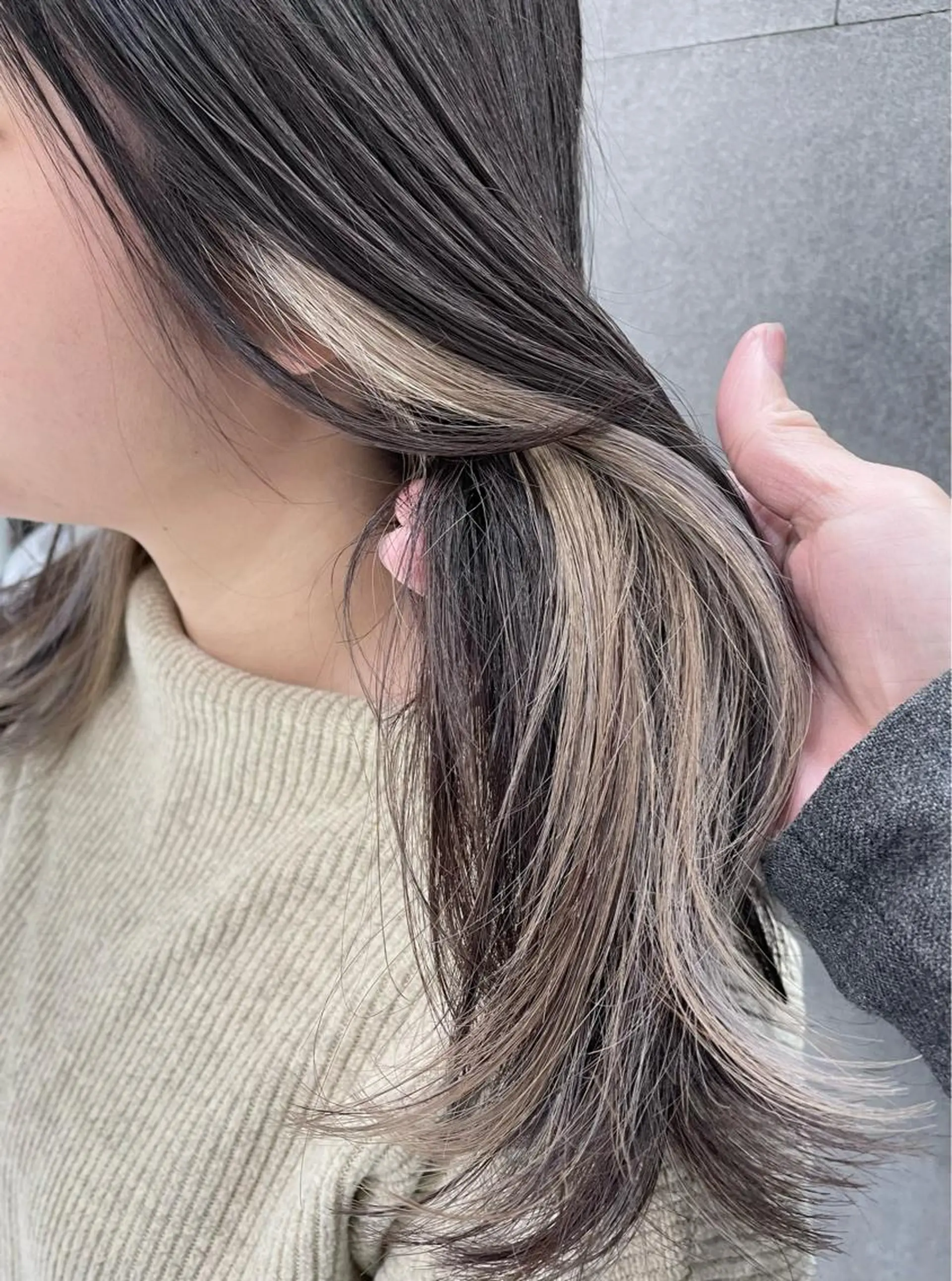 カラー ダブルカラー nolla（ノーラ）所属・YOKOI SHINJIのヘアスタイル