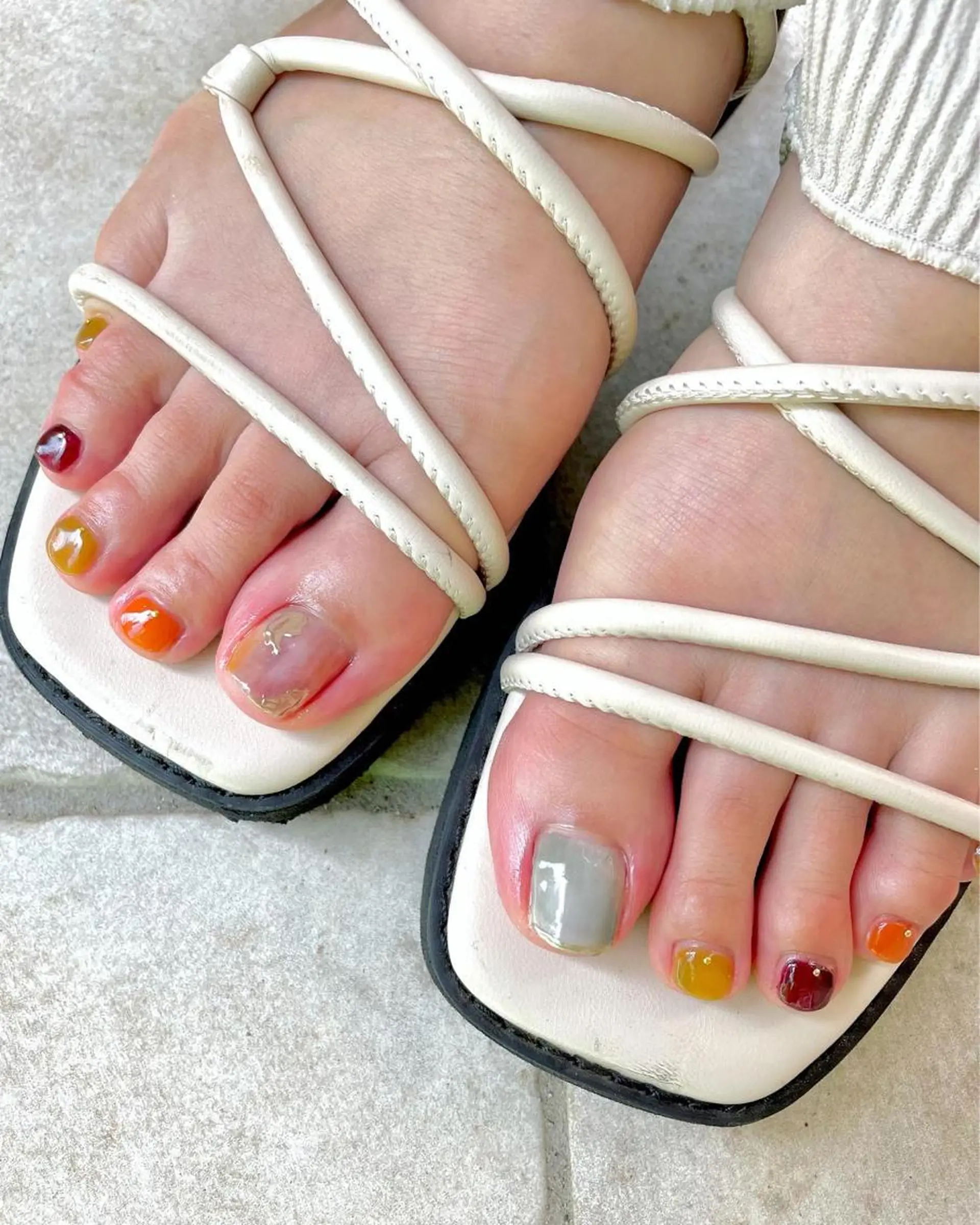 ネイル フットネイル ジェルネイル 韓国ネイル ニュアンスネイル パラジェル 甲府市徳行 🧸prunelleのネイルデザイン