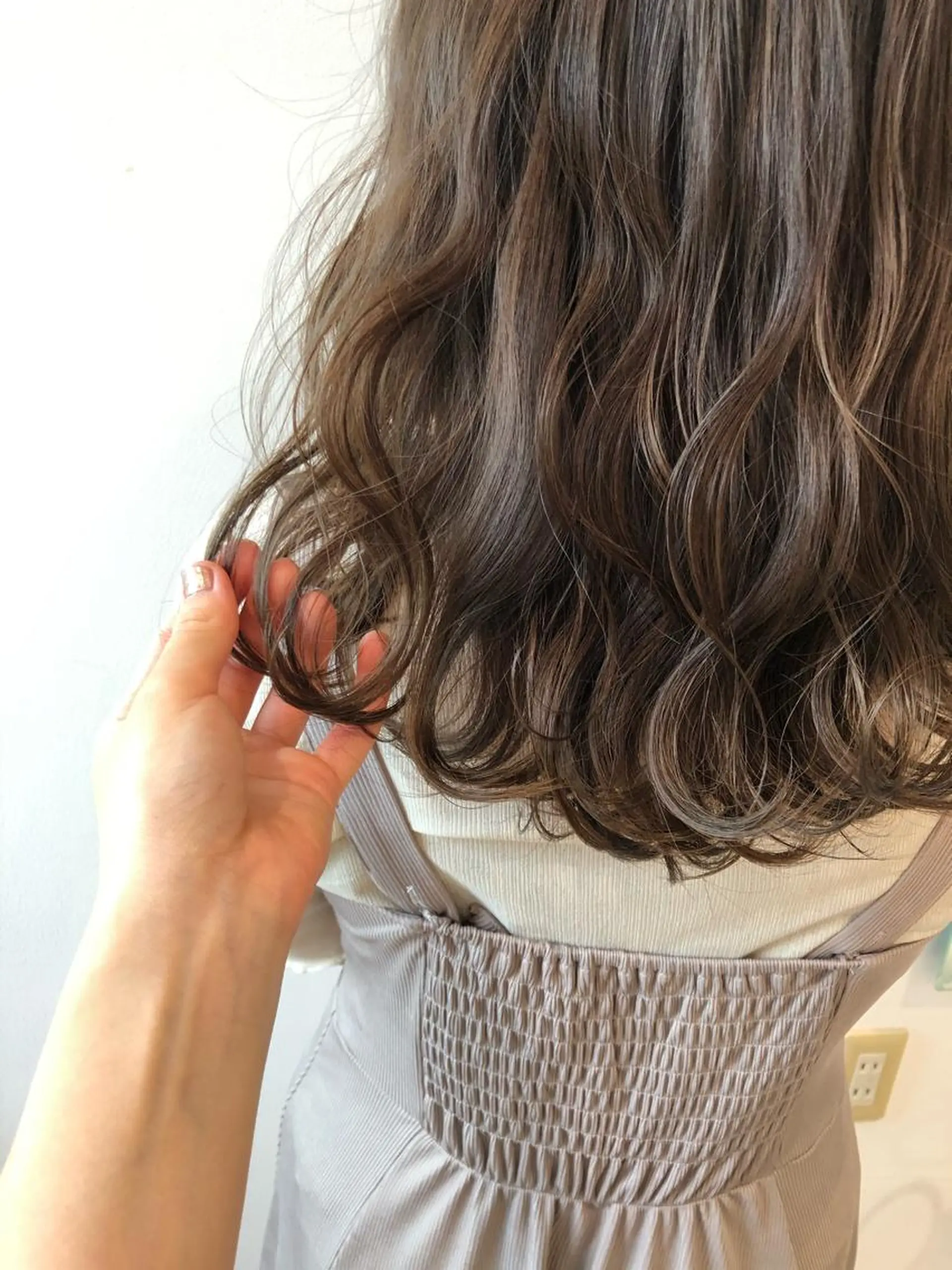 セミロング カラー ブリーチ 透明感カラー ブリーチなしカラー カット ヘアカラー トリートメント ヘアセット ヤマモト マイのヘアスタイル