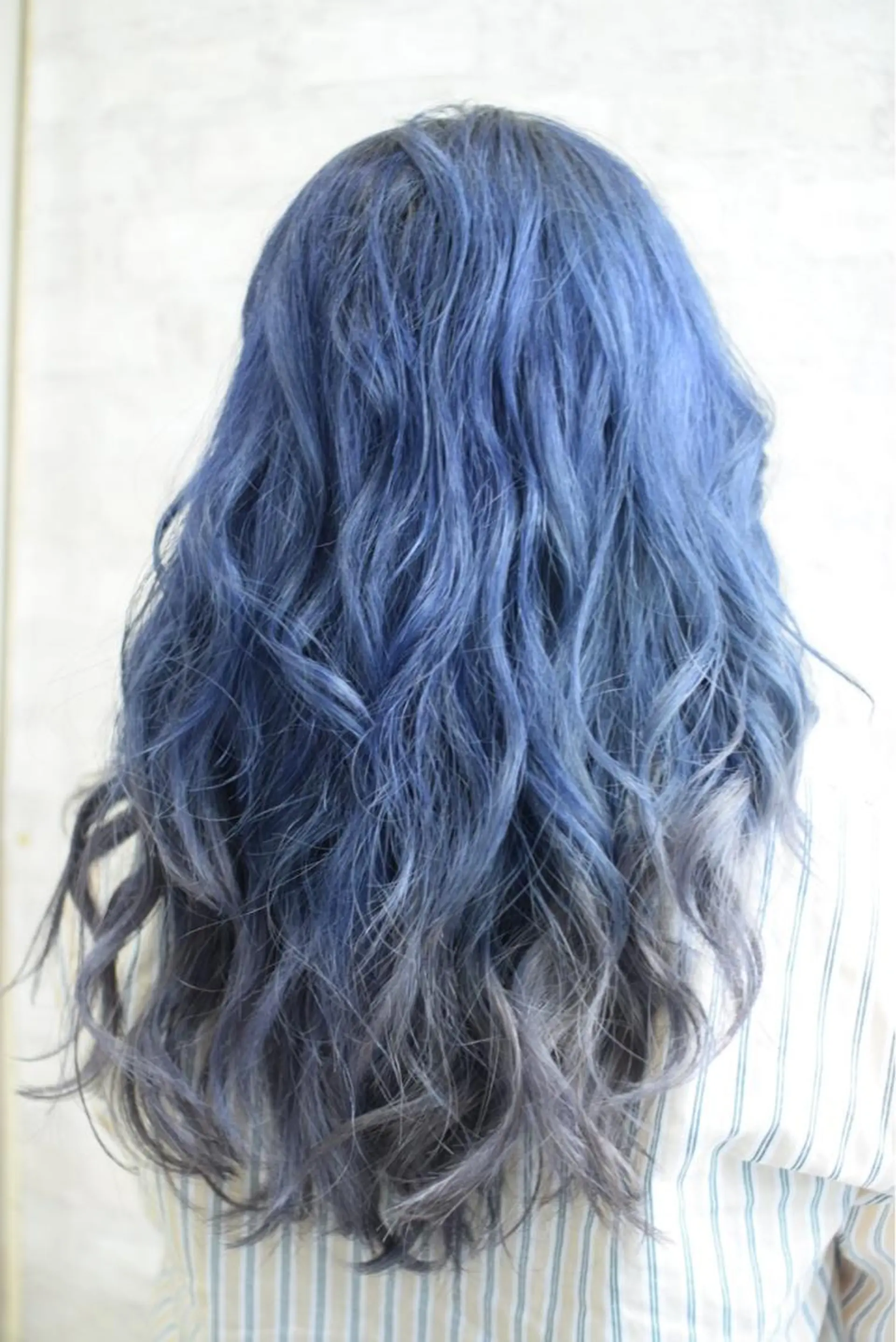 ロング カラー ブルーカラー グラデーションカラー シルバー GATE.所属・GATE. staffのヘアスタイル