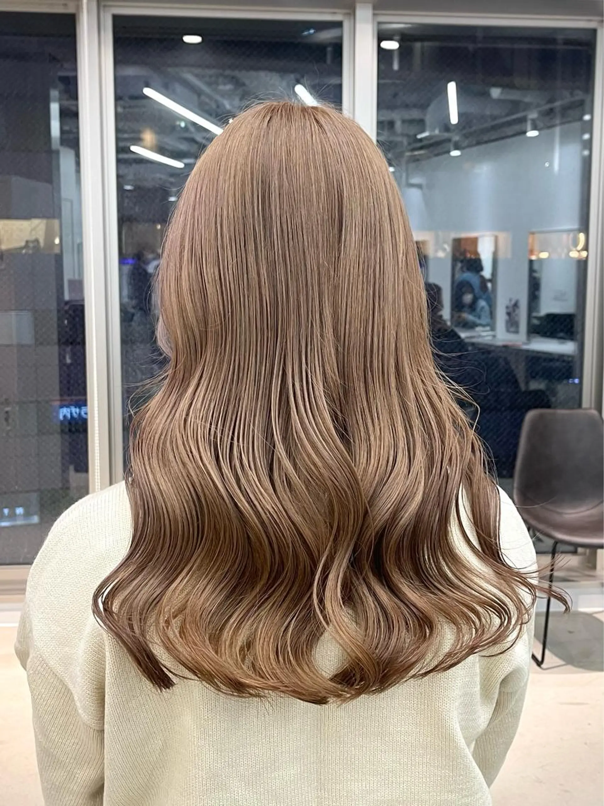 ロング カラー ベージュカラー ブリーチ ハイトーンカラー カット ヘアカラー トリートメント himeka🪽 アレンジ/ブリーチのヘアスタイル