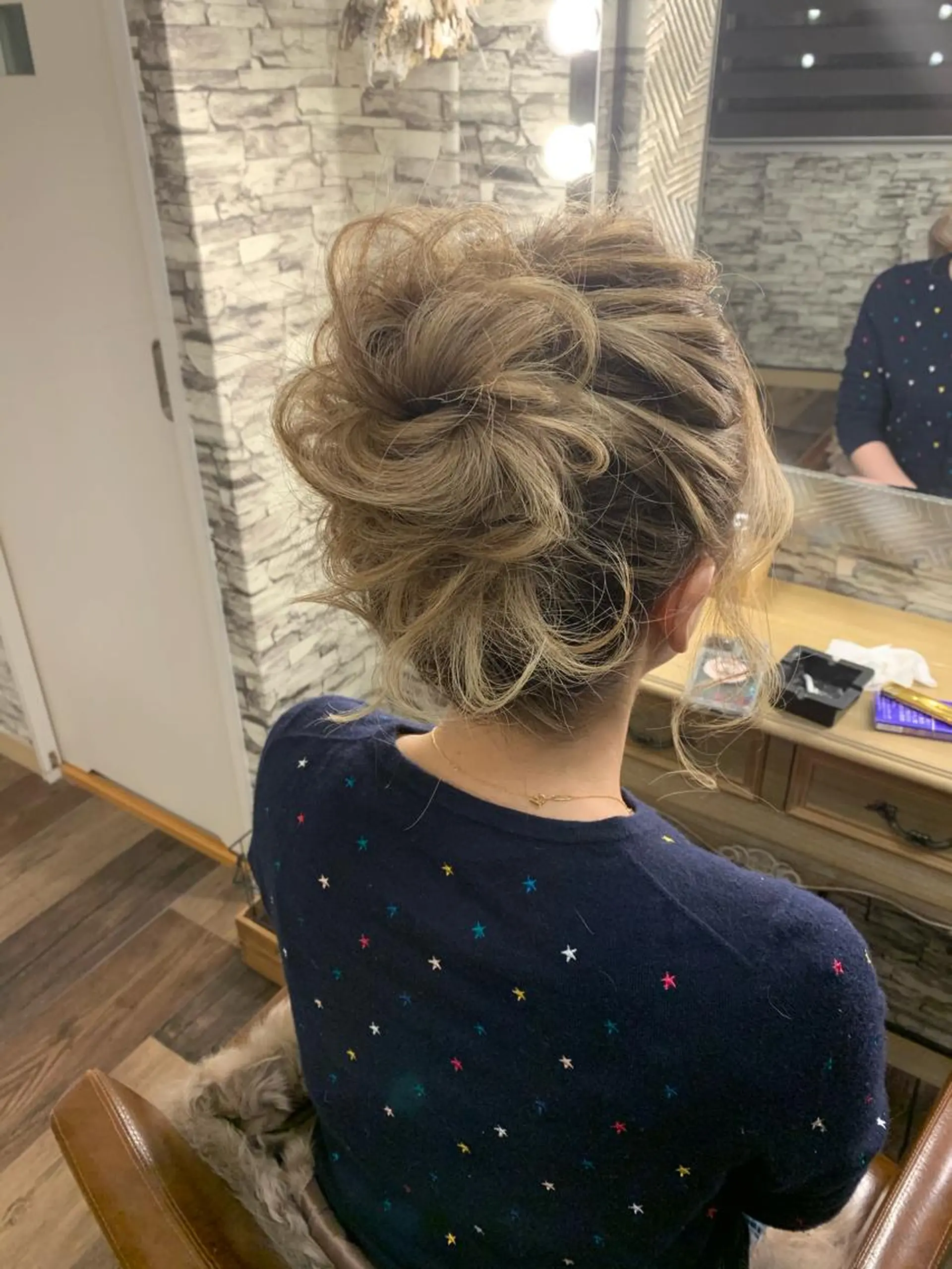 ミディアム ヘアアレンジ お団子ヘア hair make  Lucciのヘアスタイル