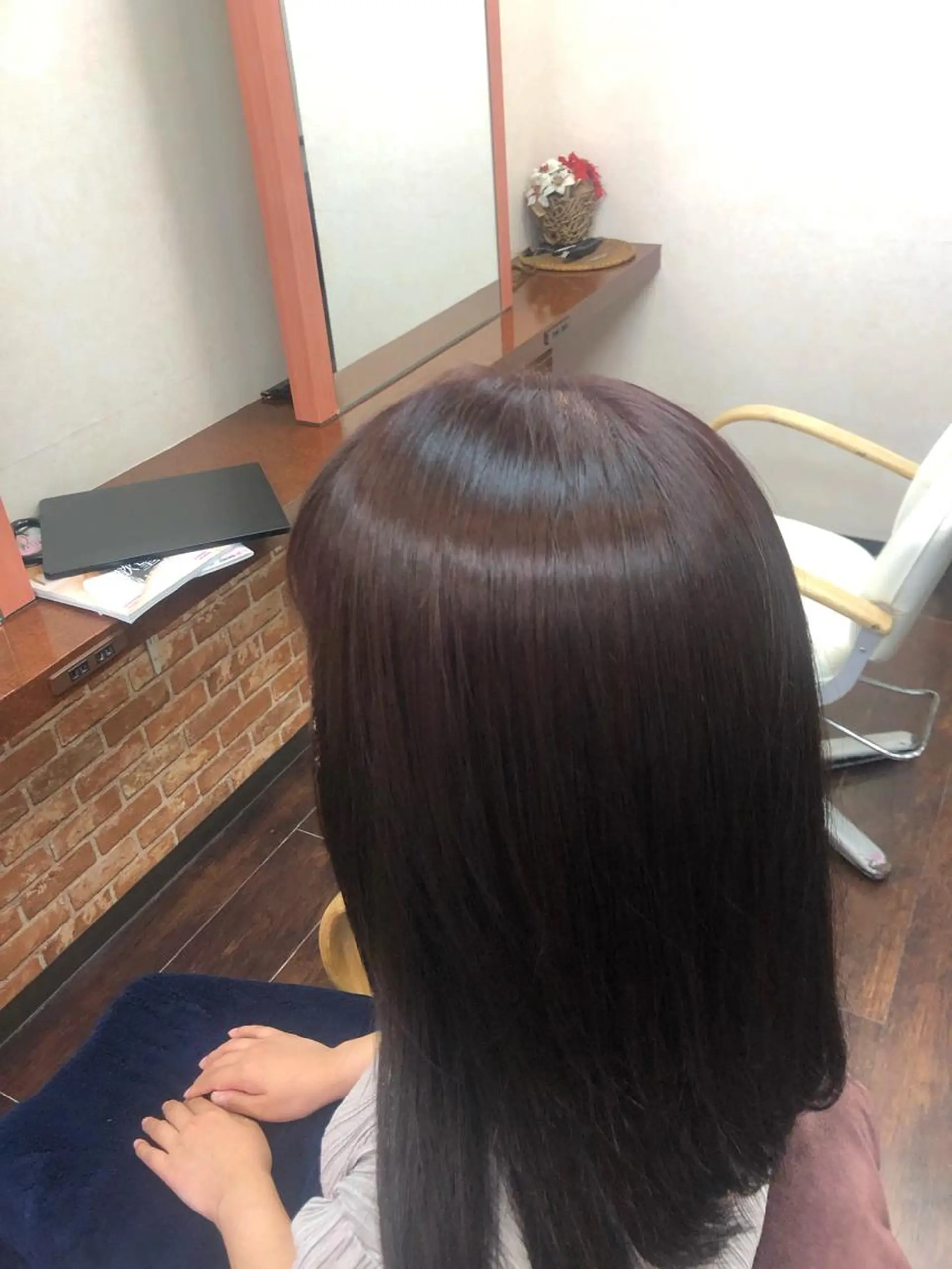 セミロング カラー 桧山 真のヘアスタイル
