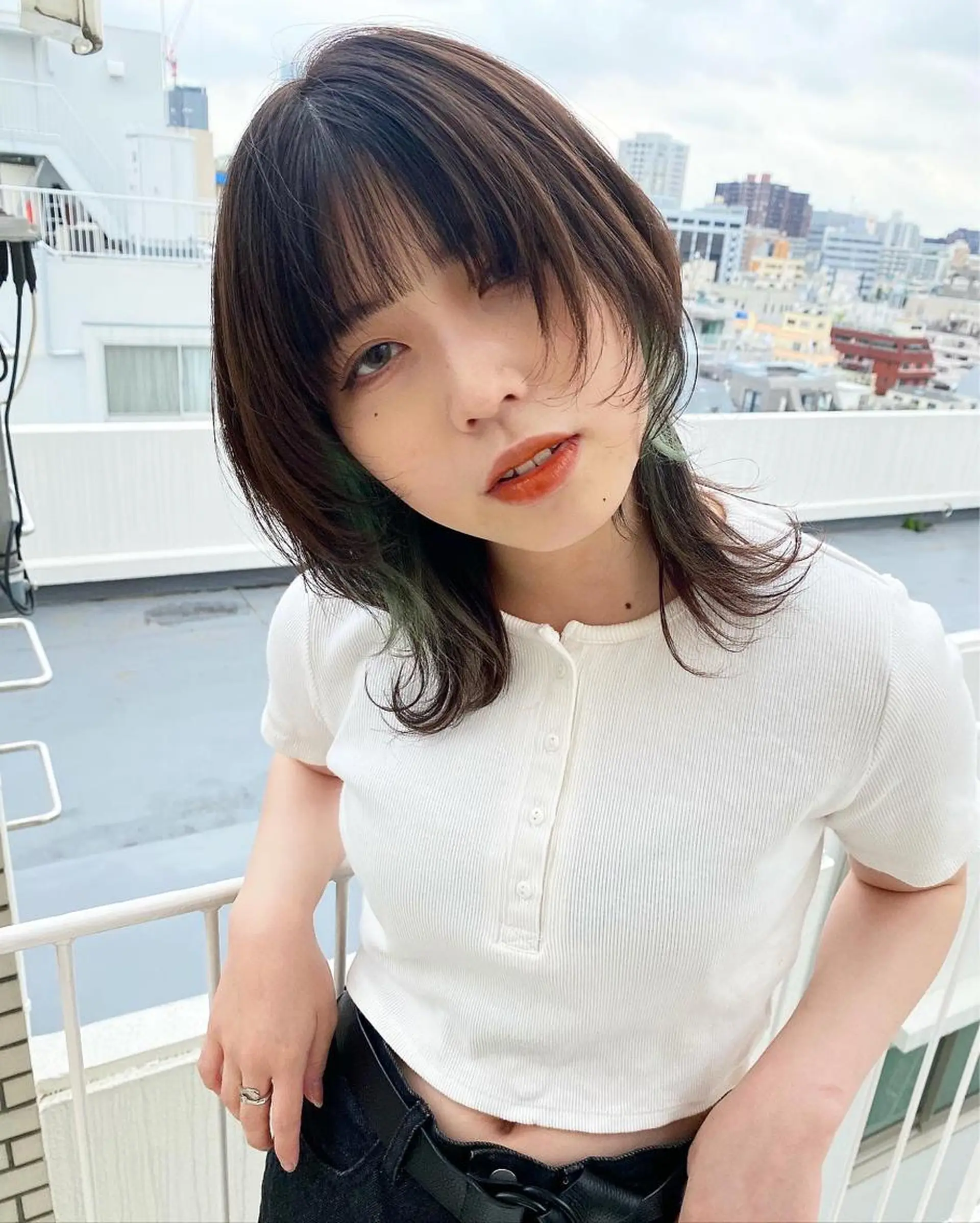 ショート HOLON池袋所属・ウルフカット ハッシュカット/七海のヘアスタイル