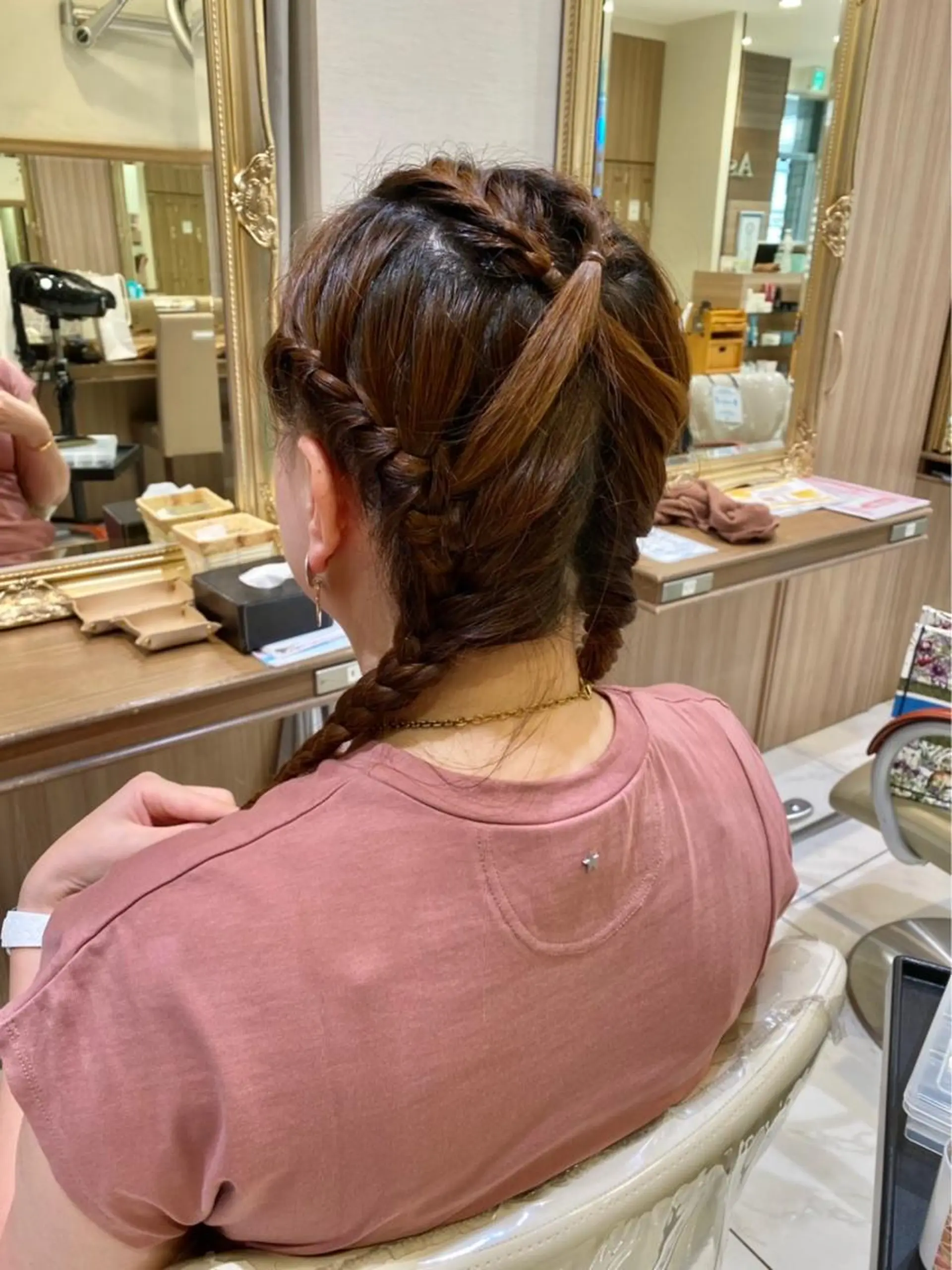 ロング ヘアアレンジ 古川 琴美のヘアスタイル