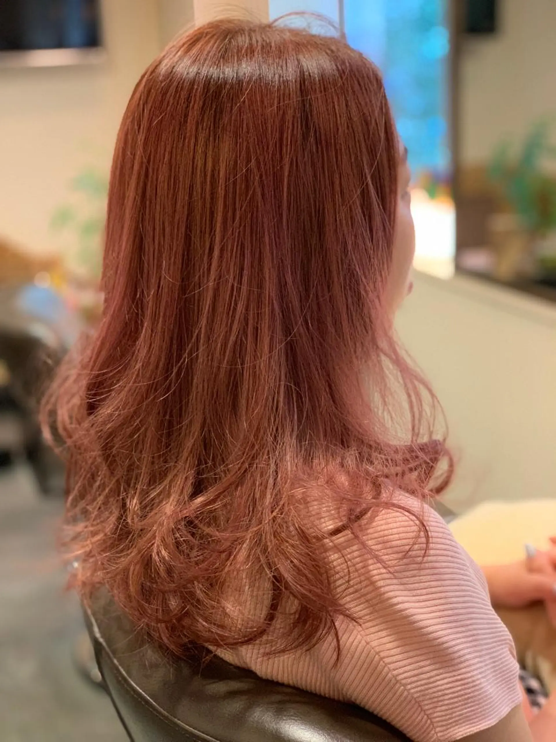 ロング カラー ブリーチ ケアブリーチ ピンクカラー ヘアカラー ゆっくりできる プライベートサロンのヘアスタイル