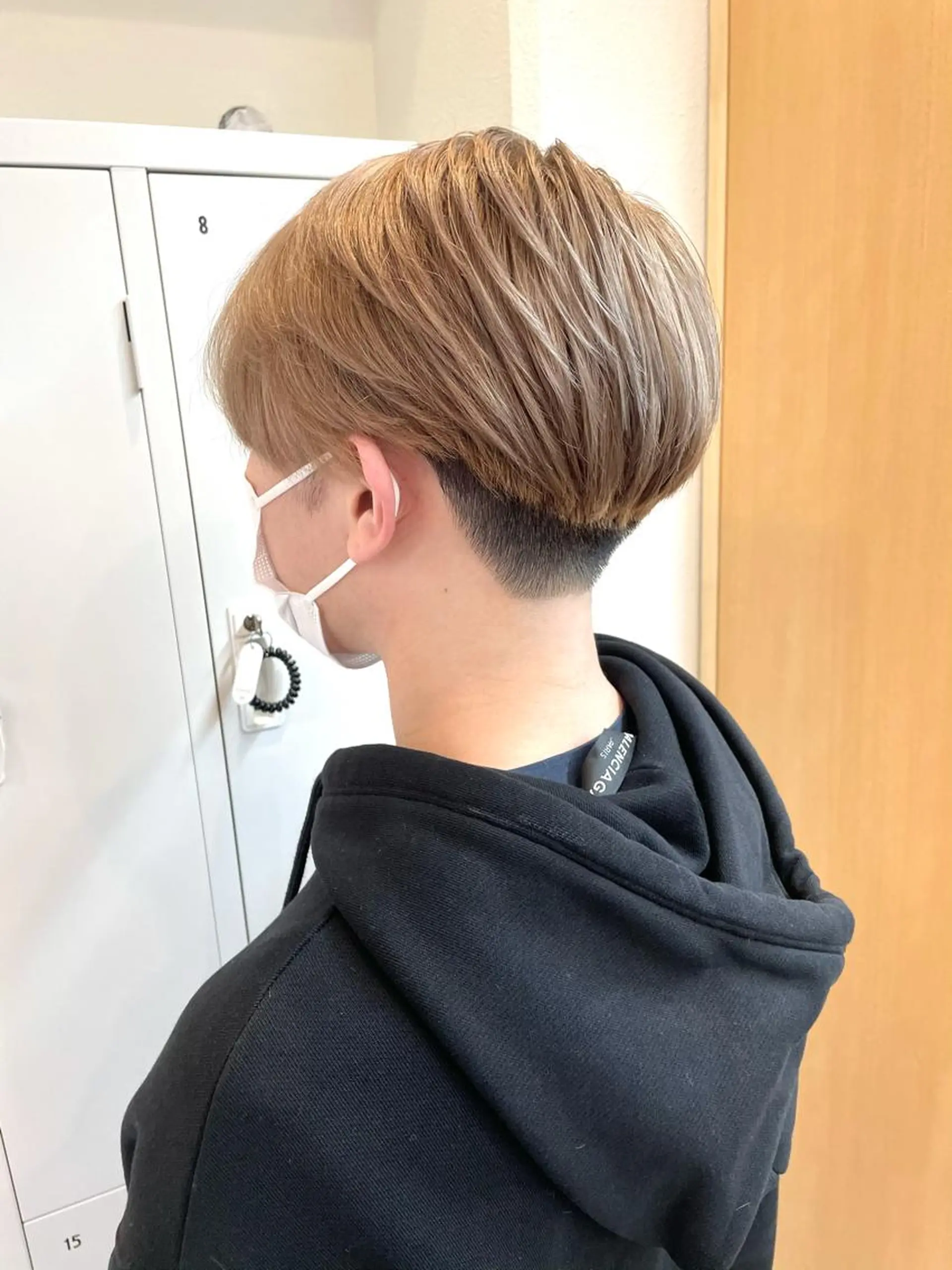 ショート メンズ メンズハイトーン カット ヘアカラー 田中大星 /ボブ 縮毛矯正のヘアスタイル