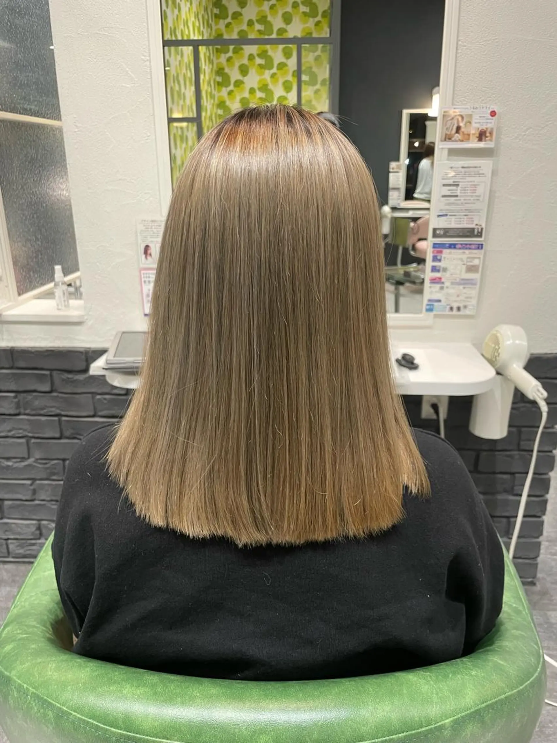 セミロング カラー カット ヘアカラー TELAHAIR 副代表　菊池謙のヘアスタイル