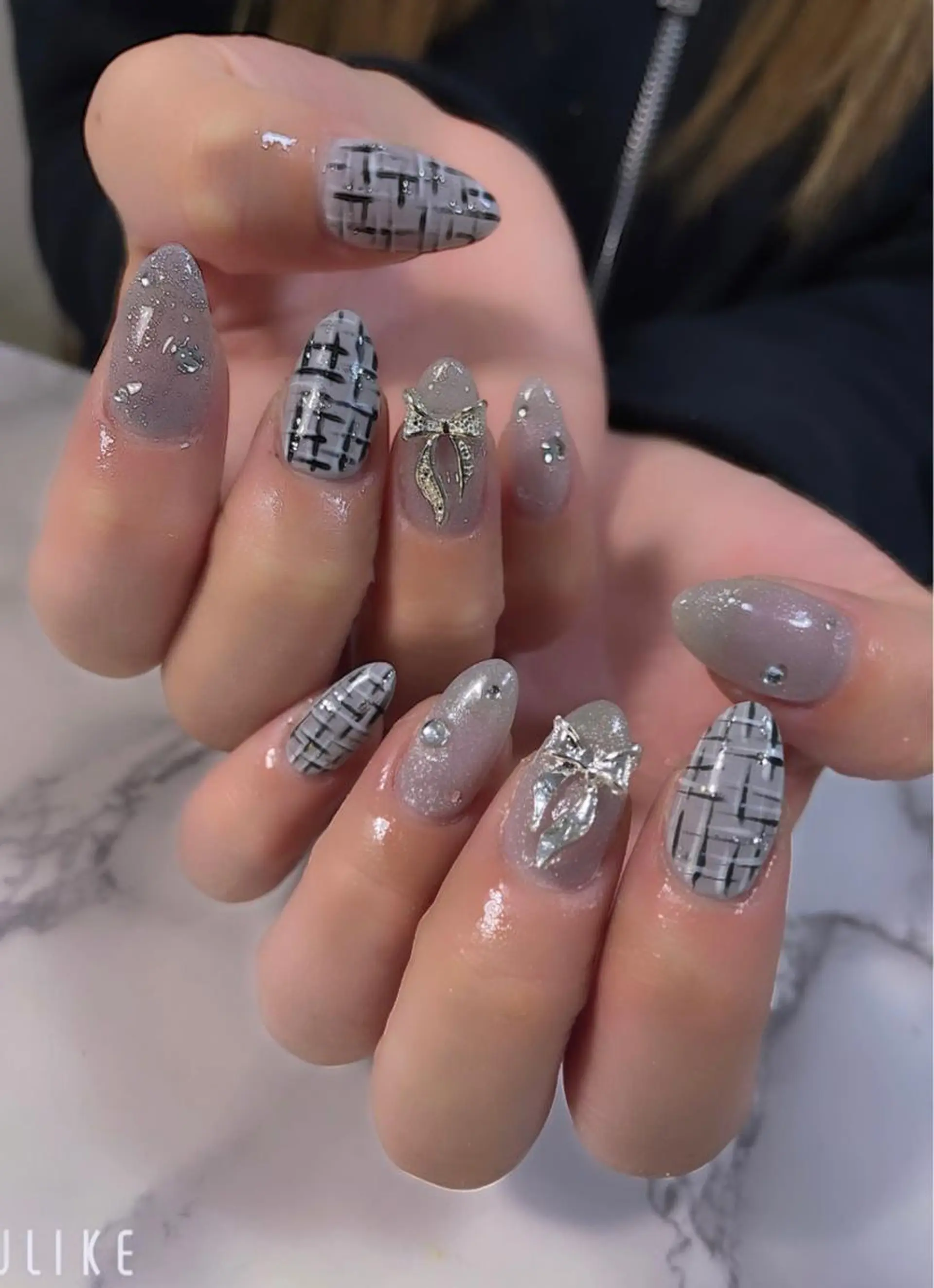 ネイル 高草木 桃香のネイルデザイン