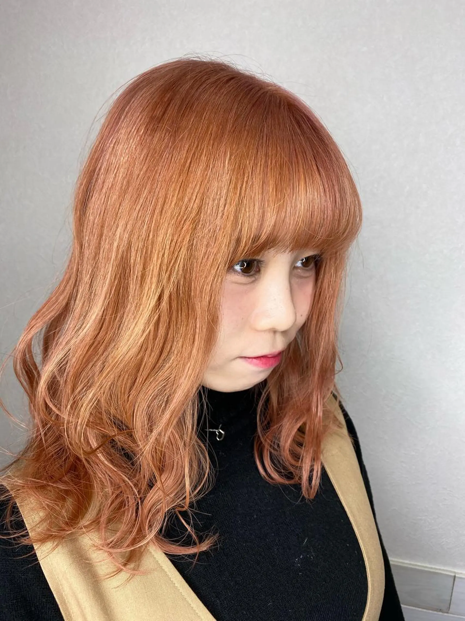 セミロング カラー ハイトーンカラー オレンジ カラー特化サロン茶屋 町Furukuboのヘアスタイル
