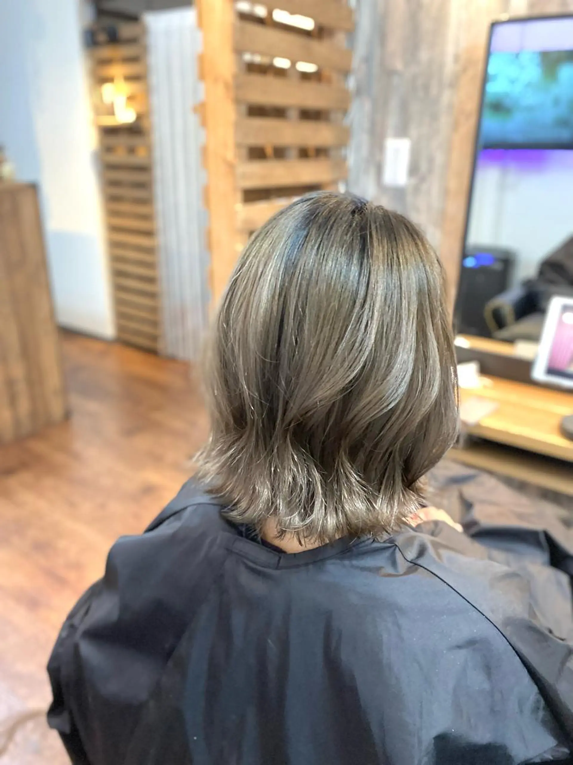 ショート カラー ブリーチ カット ヘアカラー トリートメント Lizir  ルズィール所属・Luzir⭐︎ GEN⭐︎のヘアスタイル